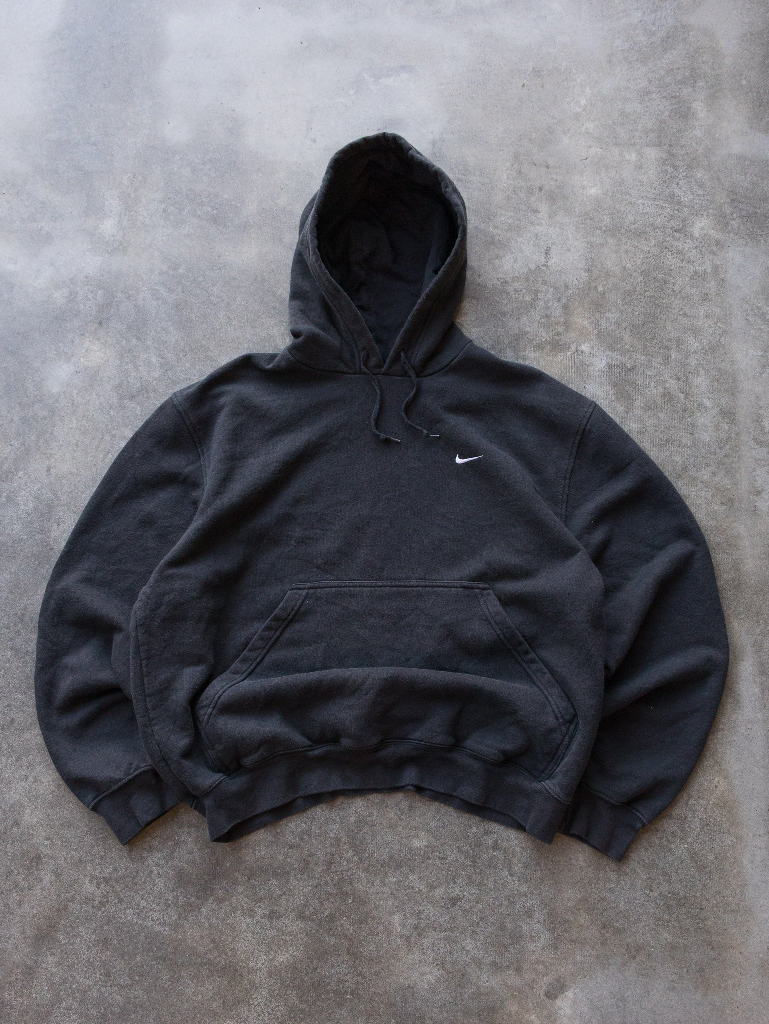 Vintage 00s Black Nike Swoosh Hoodie (M)