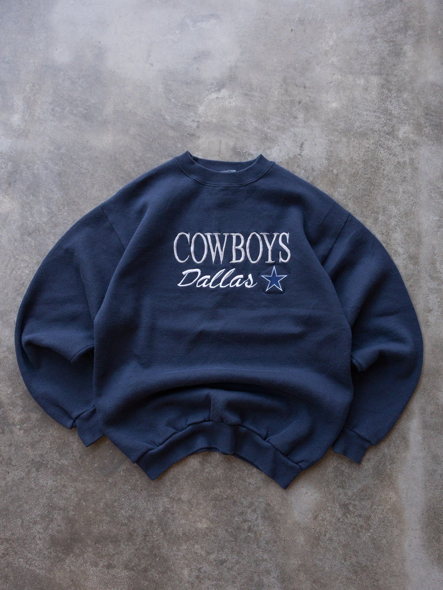 Vintage 90s Navy Dallas Cowboys Sweatshirt (M)