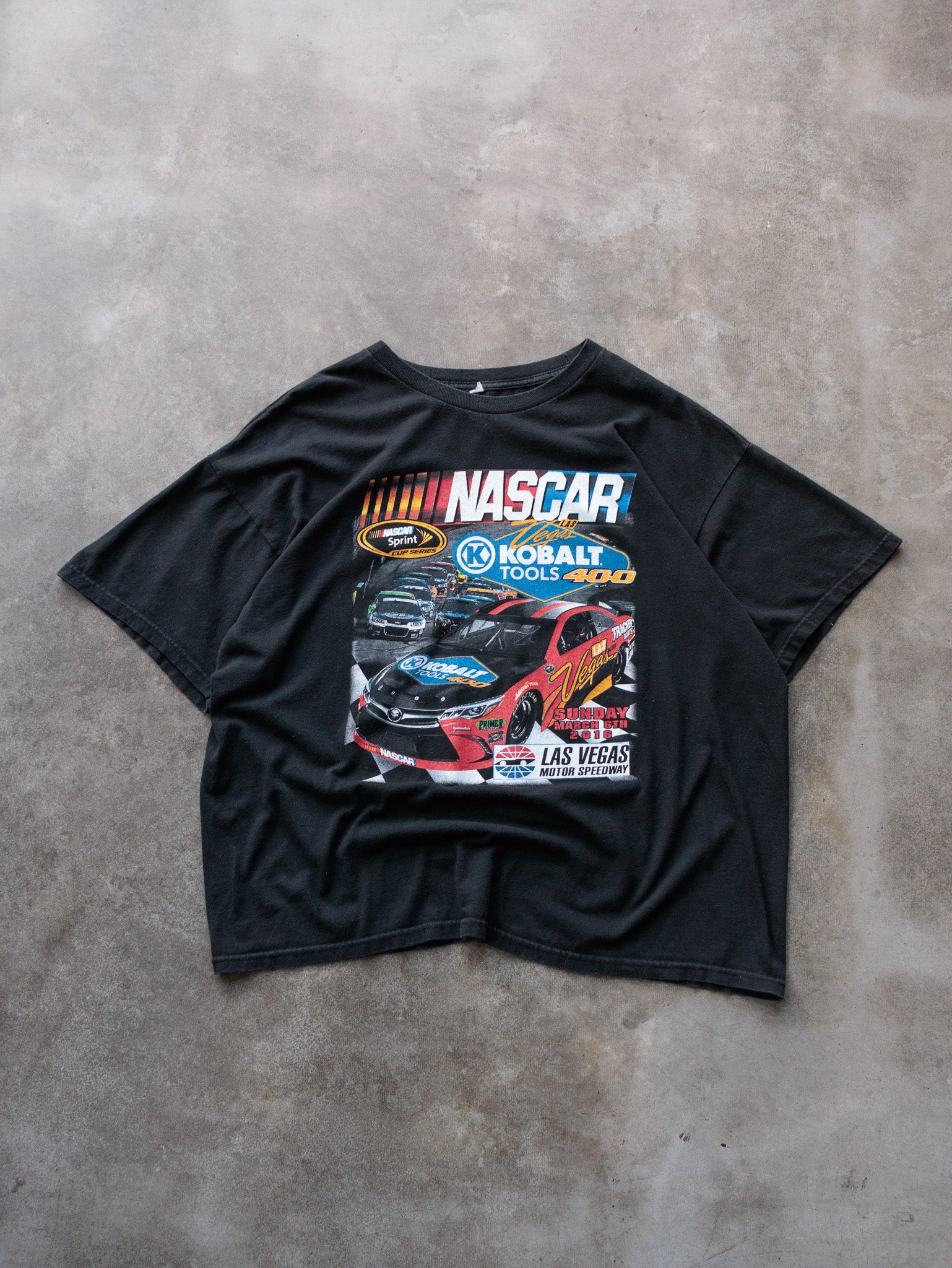 Vintage 2016 Black NASCAR Kobalt Tools 400 Tee (-)