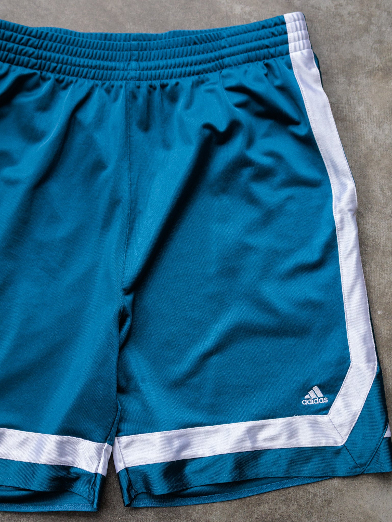 Vintage 00s Blue Adidas Shorts (XL)