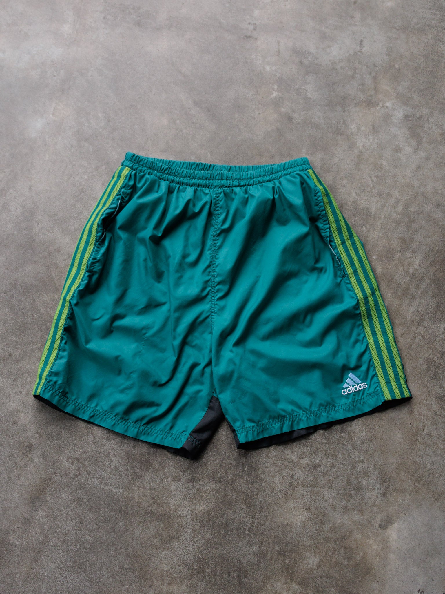 Vintage 00s Green Adidas Shorts (L)