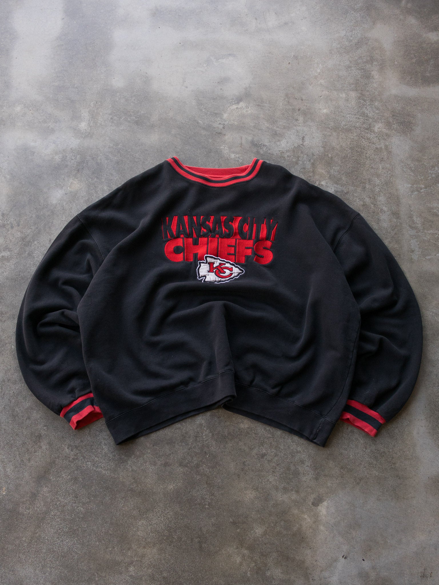 Vintage 90s Pro Player Kansas City Chiefs Sweatshirt (2XL)