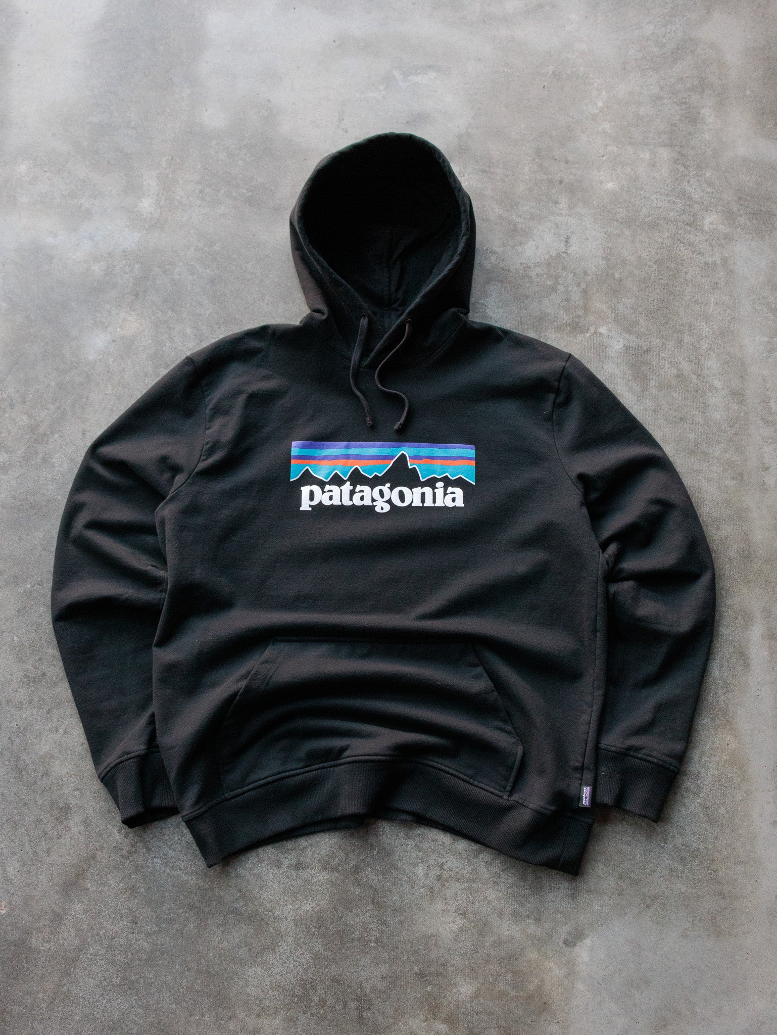 Vintage Black Patagonia Hoodie (L)