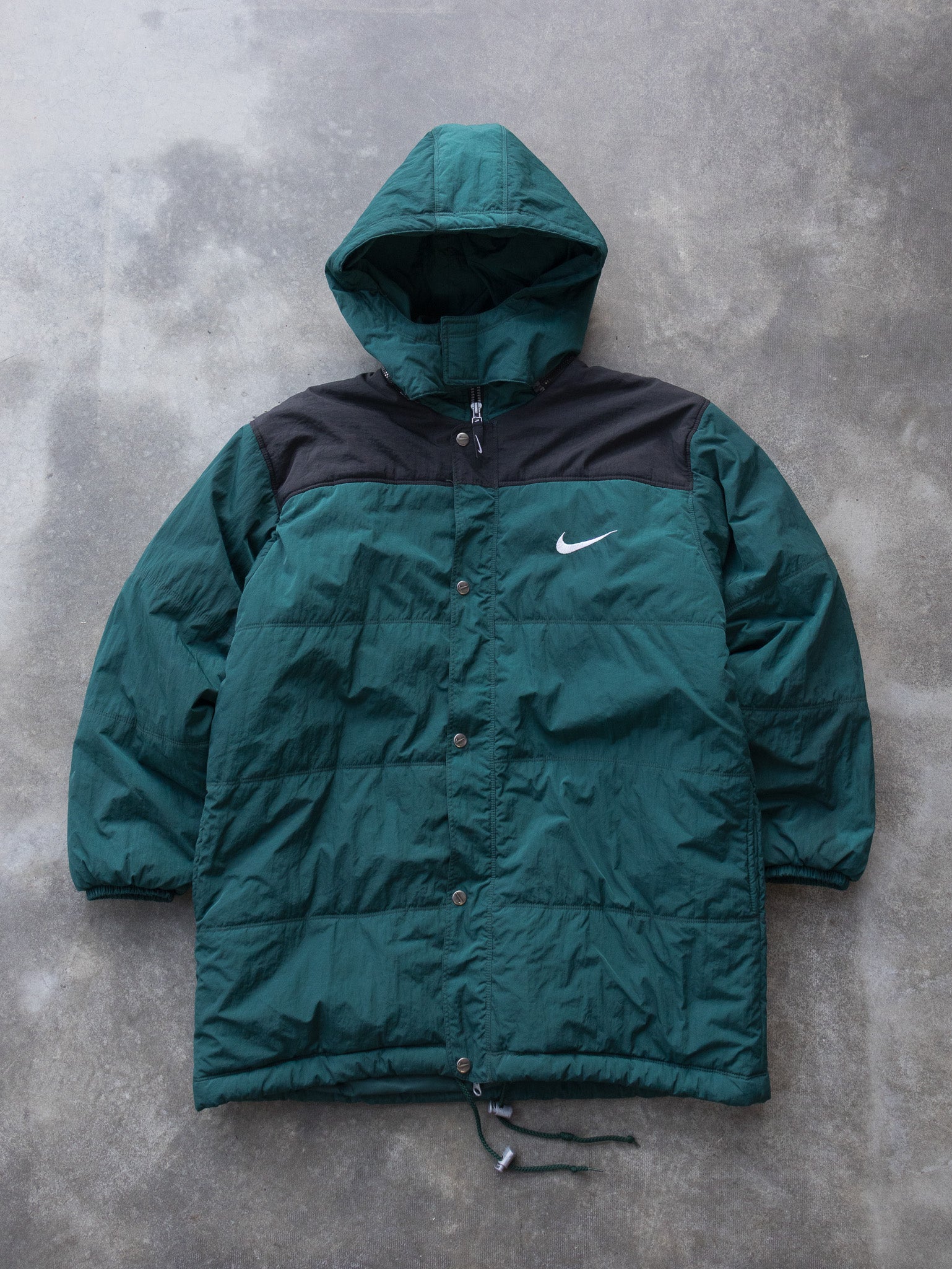 Vintage Green Nike Hooded Puffer Jacket (14-16Y)