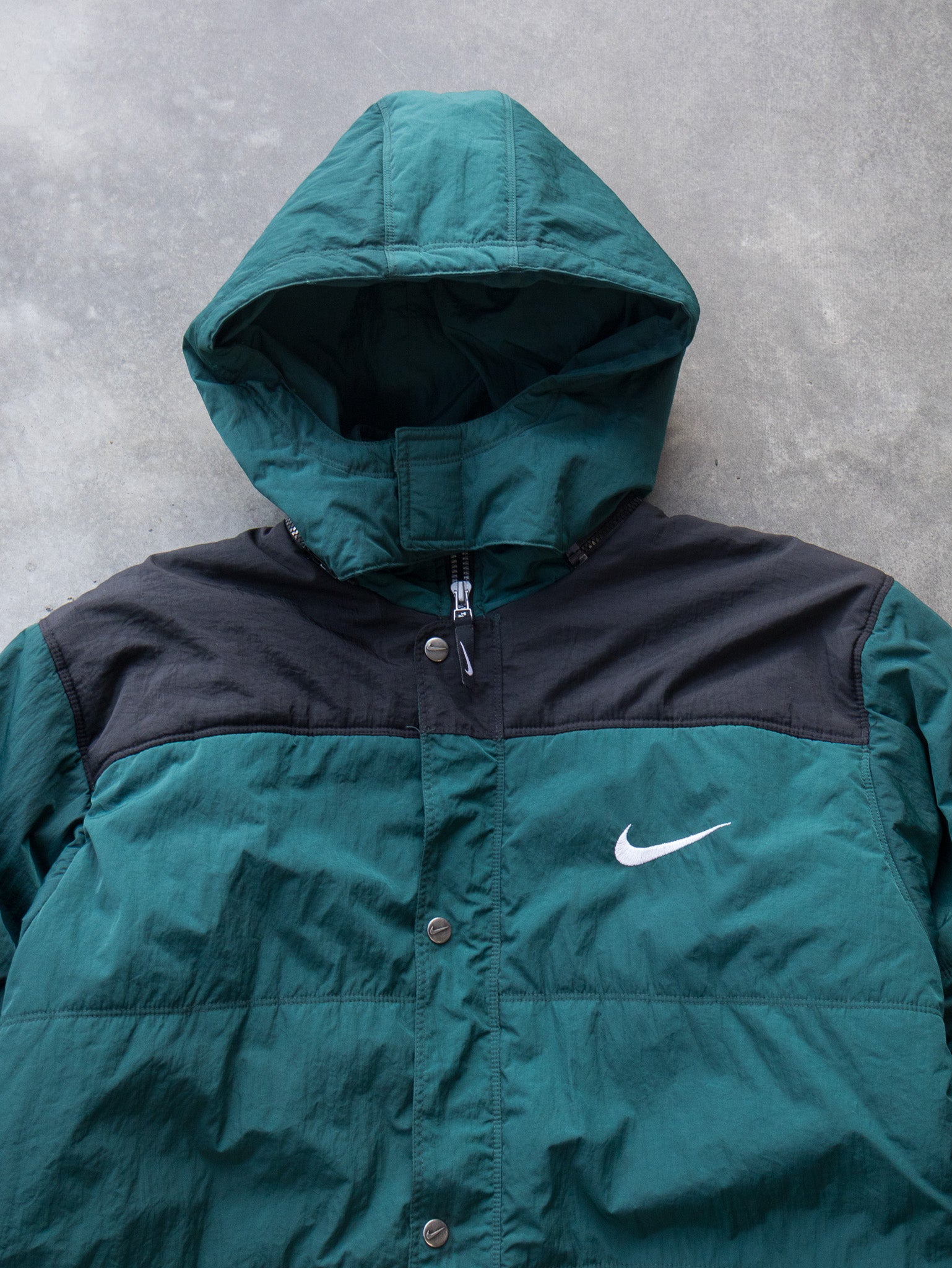Vintage Green Nike Hooded Puffer Jacket (14-16Y)