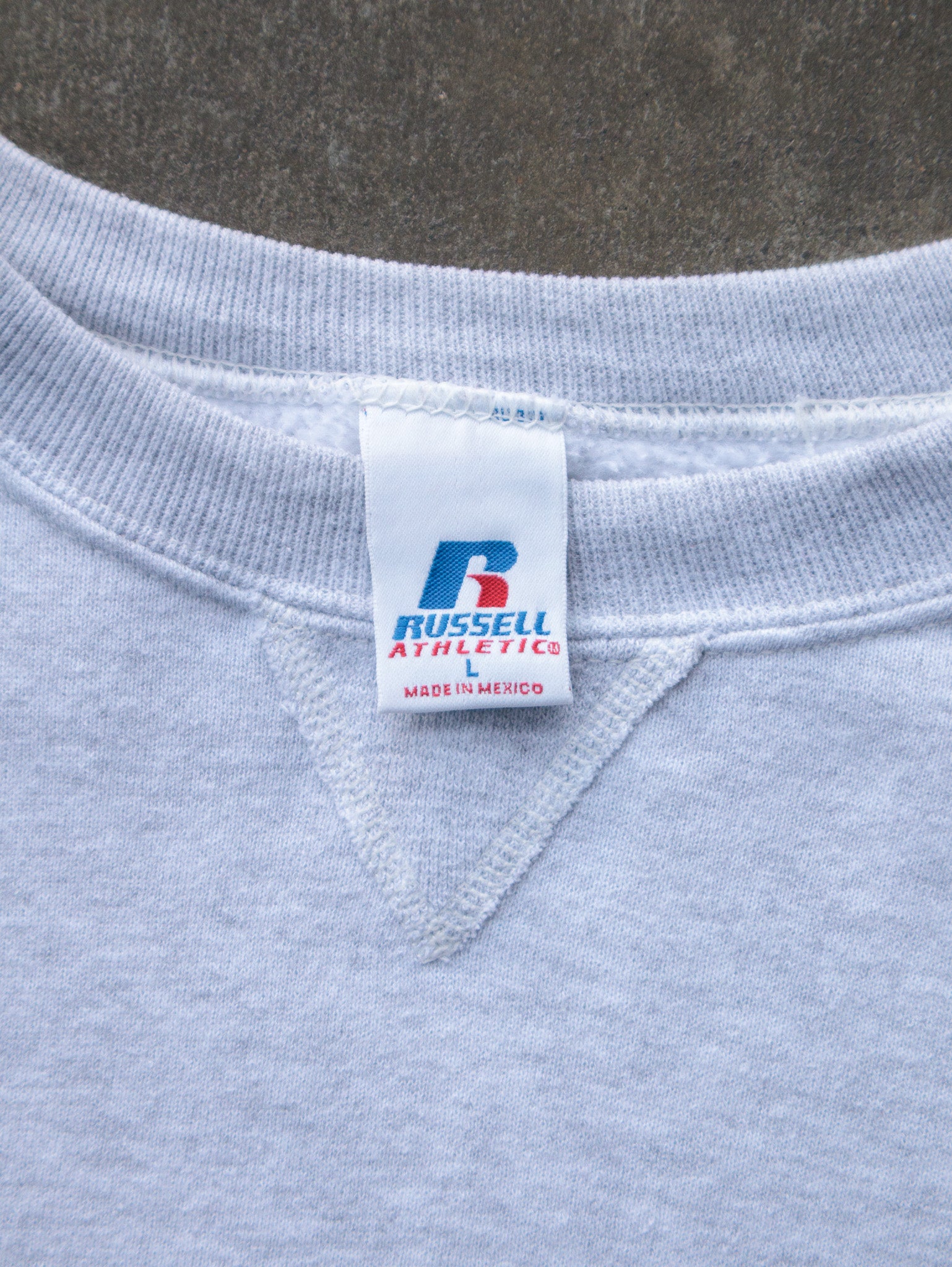 Vintage 00s Grey Russell Athletic Sweatshirt (L)