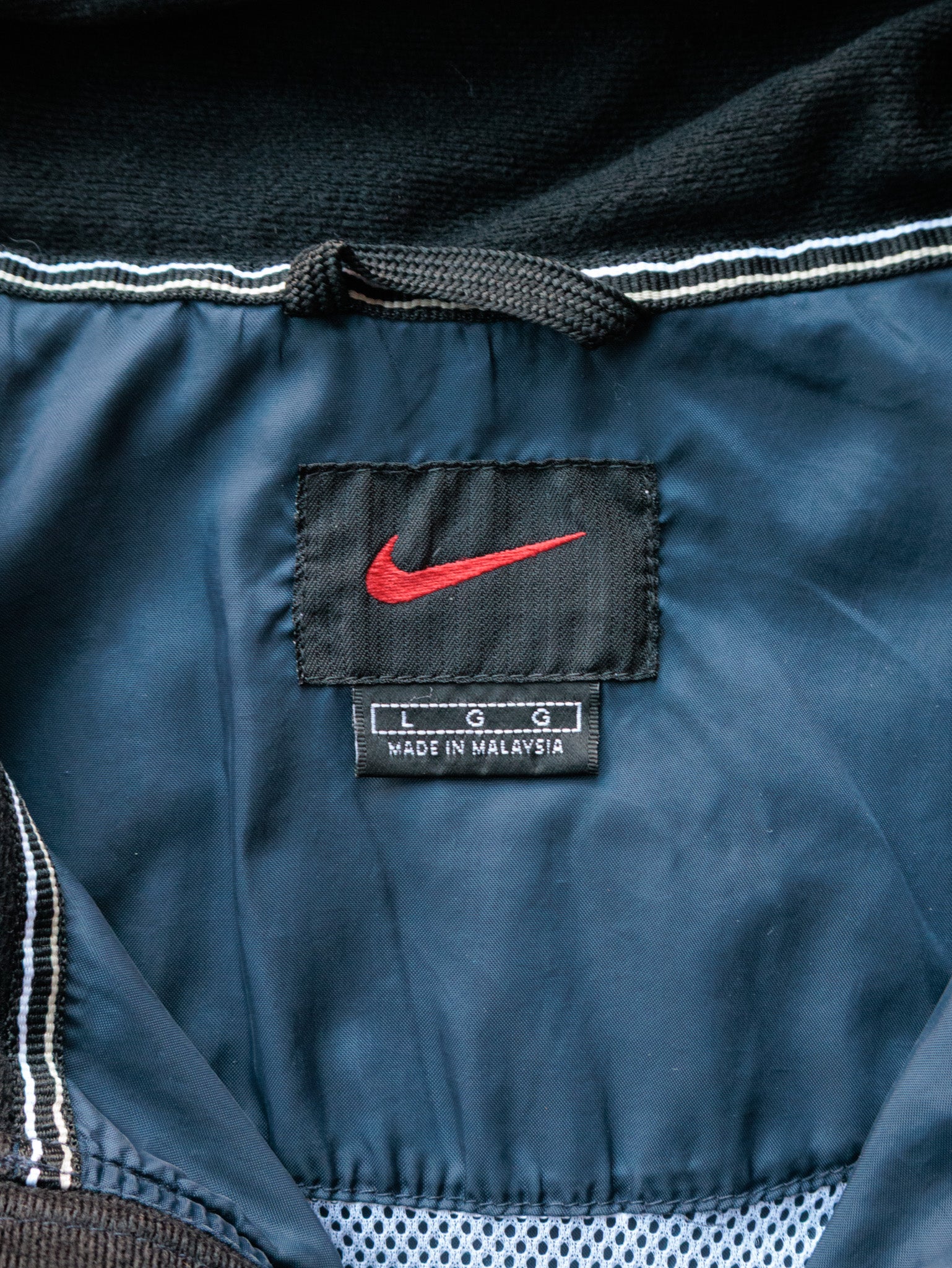 Vintage 00s Navy Nike Track Jacket (L)