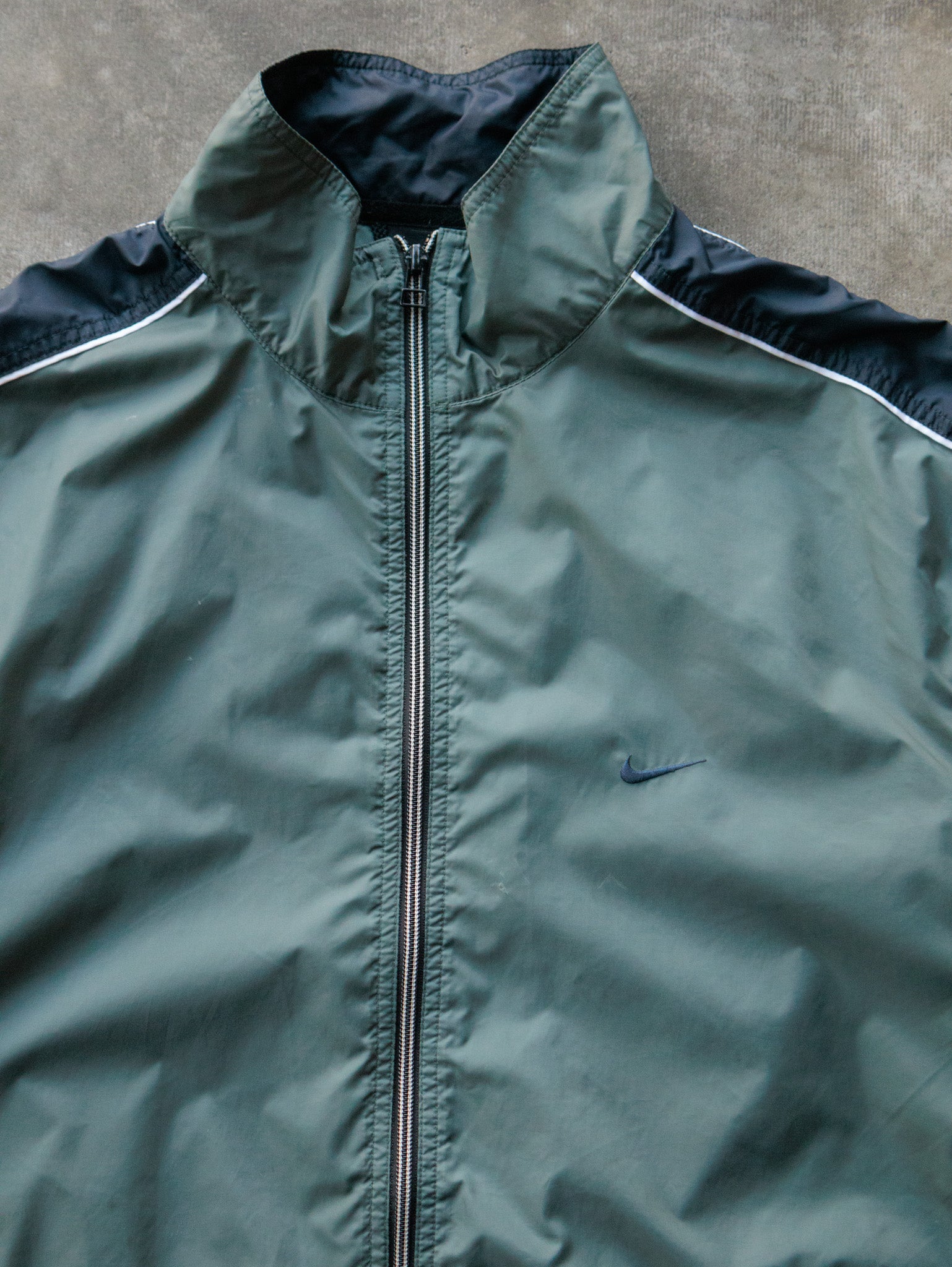 Vintage 00s Green Nike Track Jacket (L)
