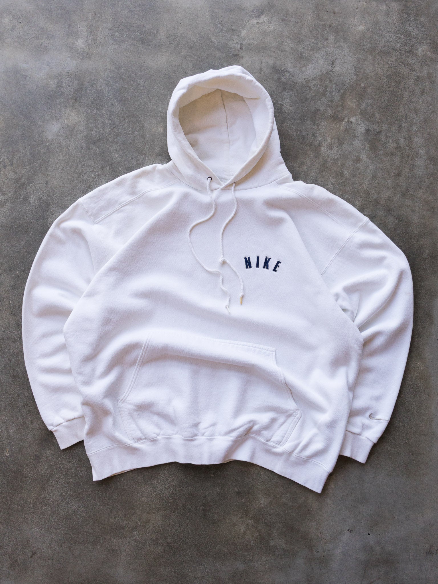 Vintage 00s White Nike Spell Out Hoodie (XL)