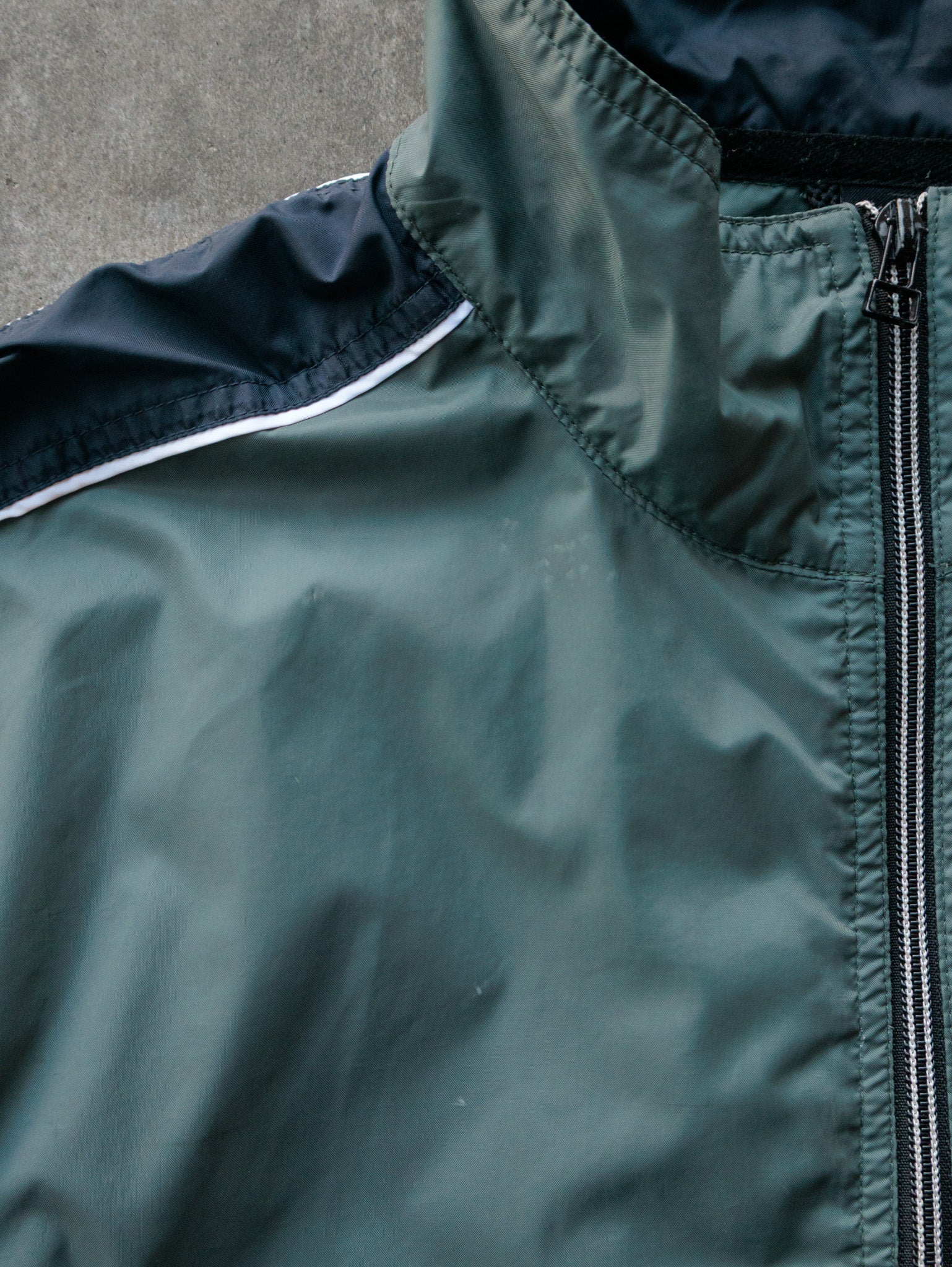 Vintage 00s Green Nike Track Jacket (L)