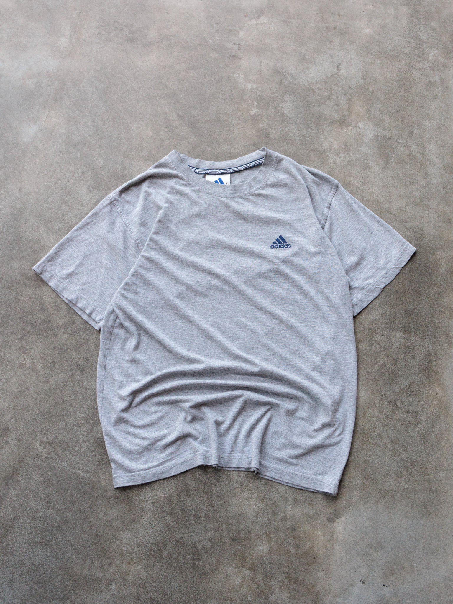 Vintage 90s Grey Adidas Tee (M)