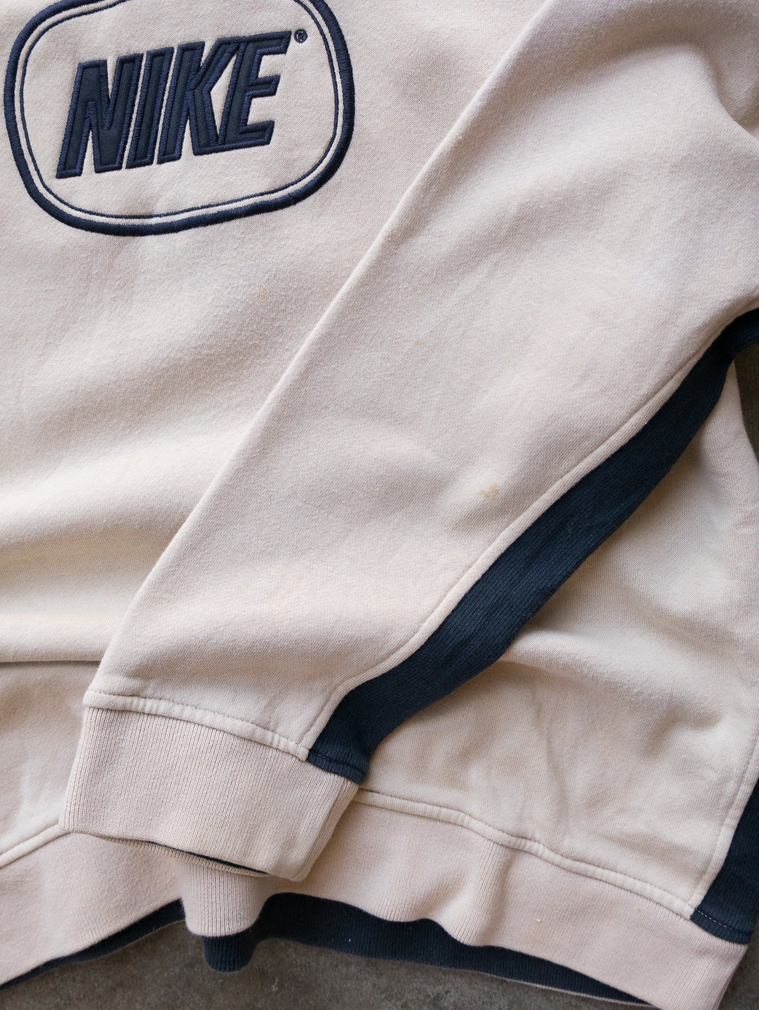 Vintage 00s Nike Logo Sweatshirt (M)