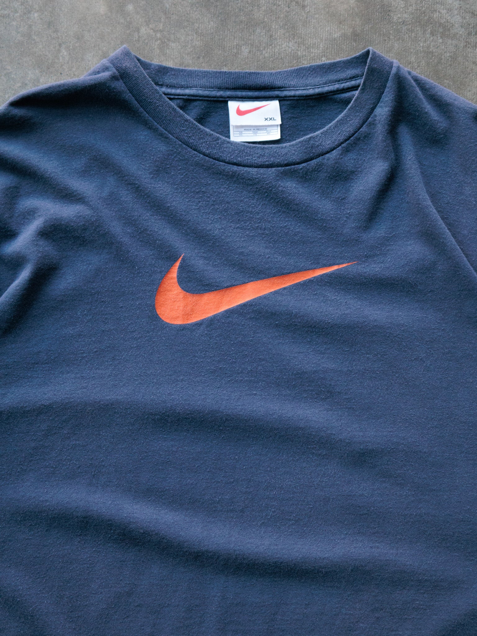 Vintage 90s Navy Nike Swoosh Tee (2XL)