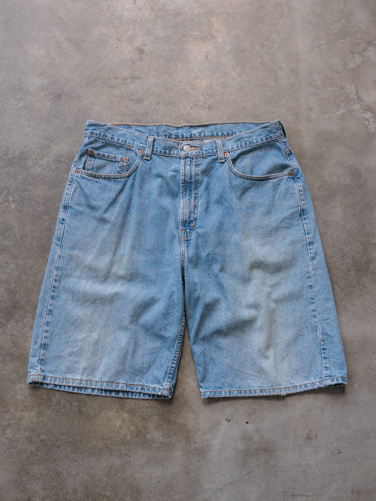 Vintage Blue Levi's Denim Shorts (W36)