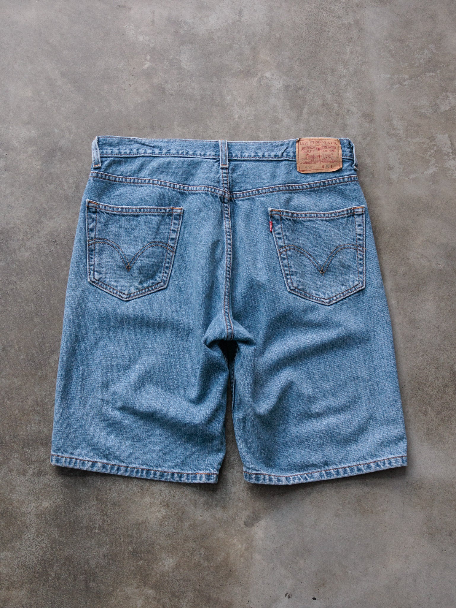 Vintage Blue Levi's 505 Denim Shorts (W36)