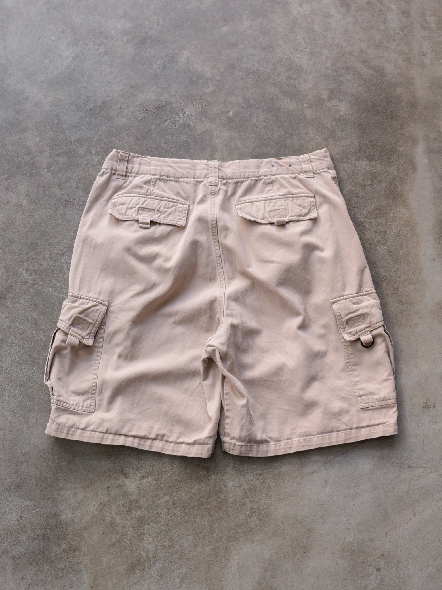 Vintage 00s Beige O'Neill Cargo Shorts (W36)