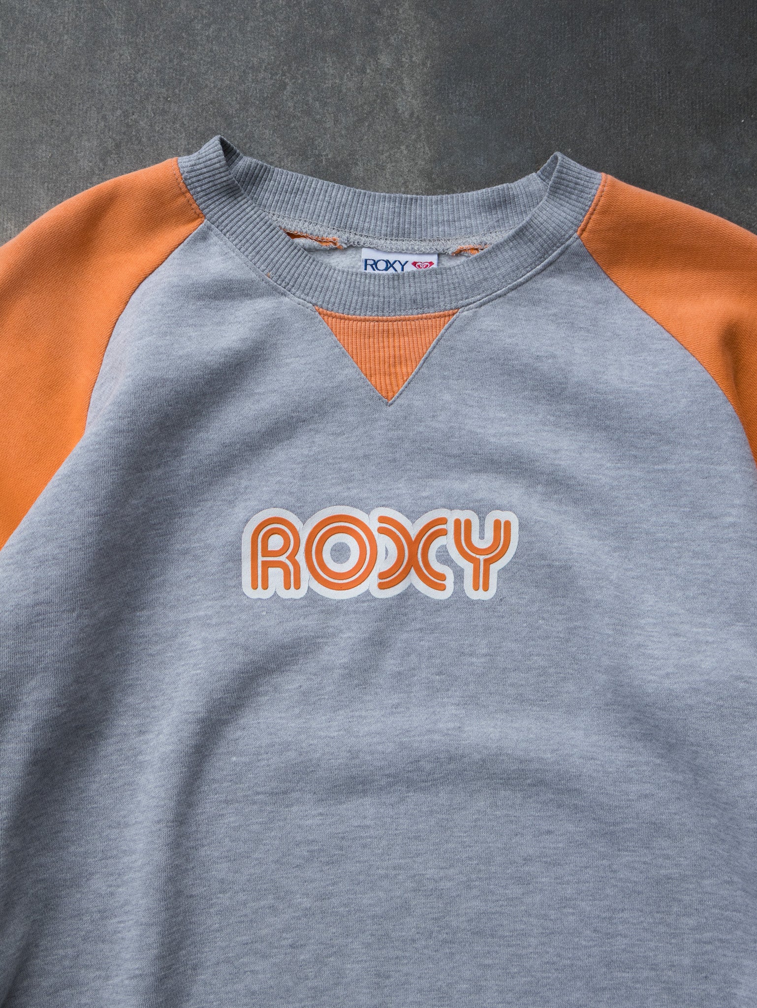 Vintage Grey Roxy Raglan Sweatshirt (M)