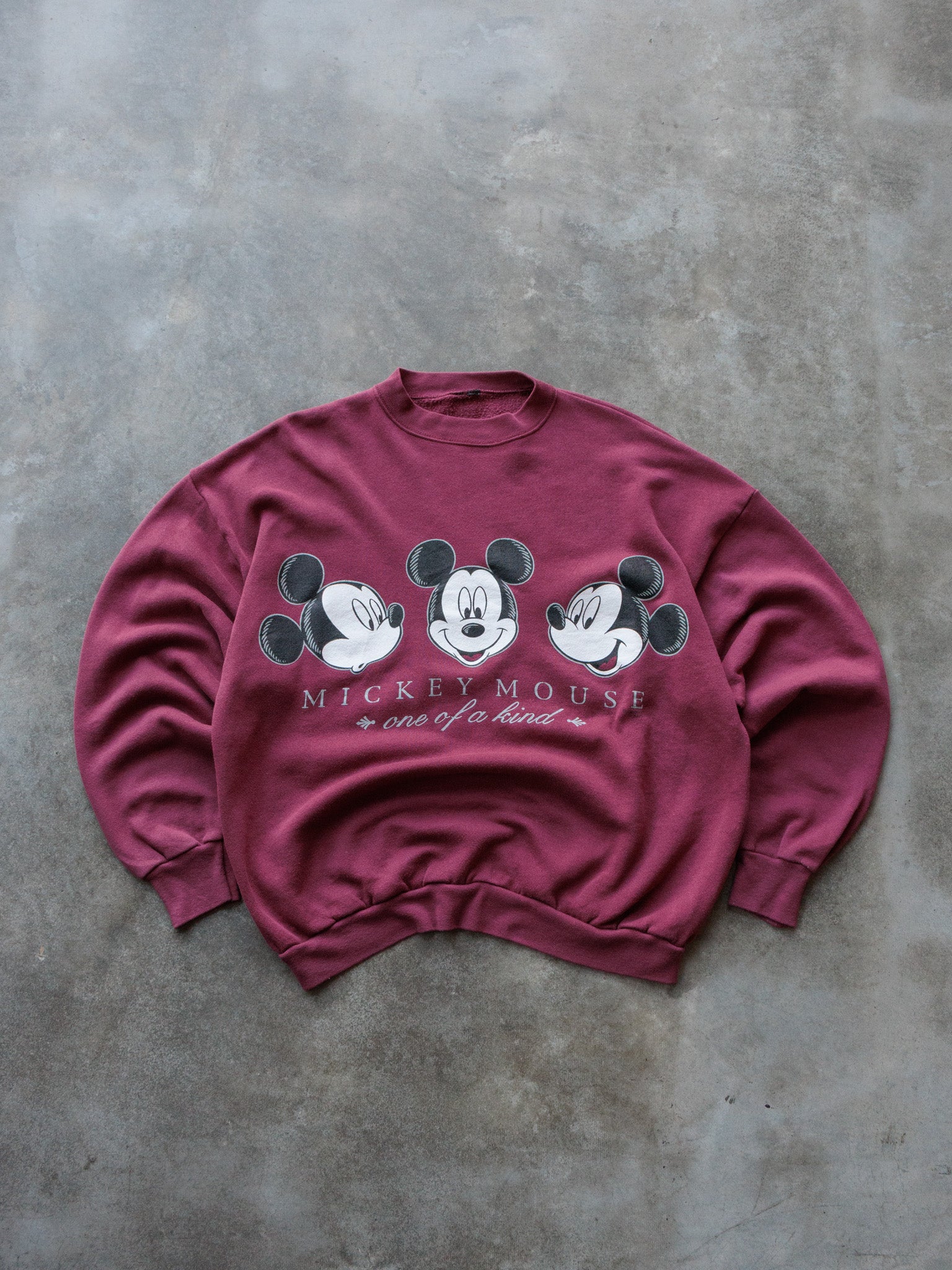 Vintage Maroon Disney Mickey Mouse Sweatshirt (-)
