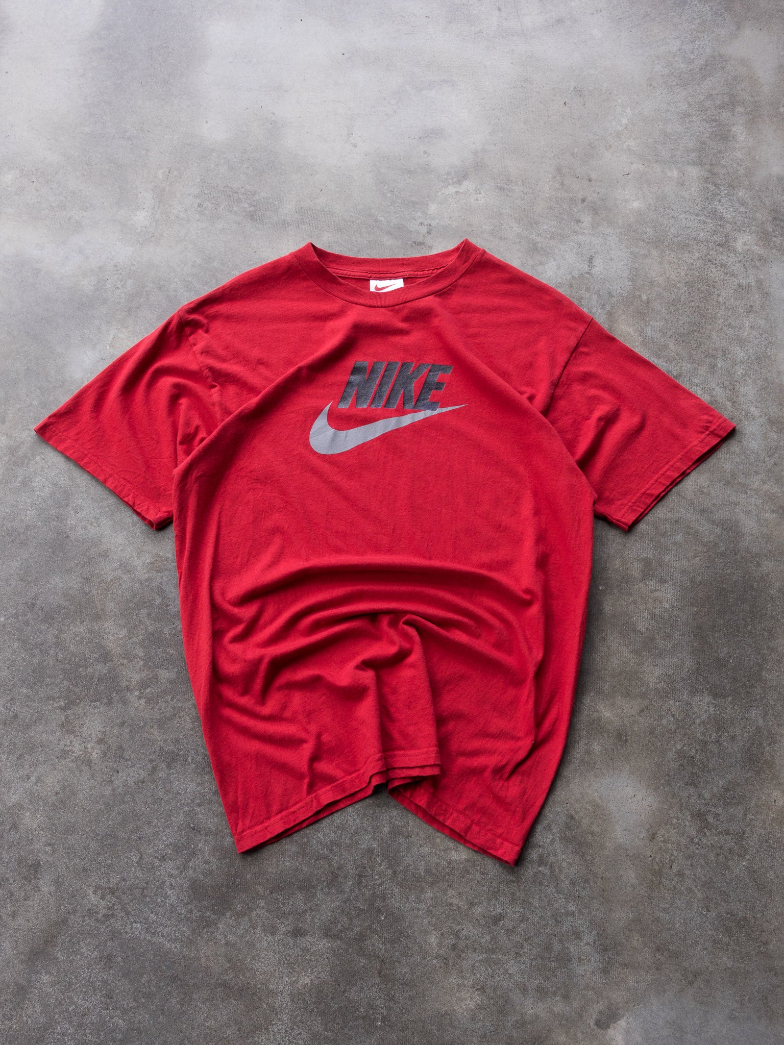 Vintage 00s Red Nike Swoosh Graphic Tee (M)