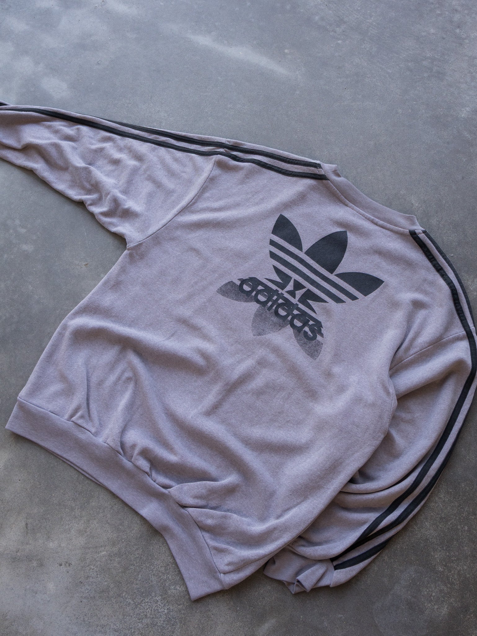 Vintage Lavender Grey Adidas Sweatshirt (M)