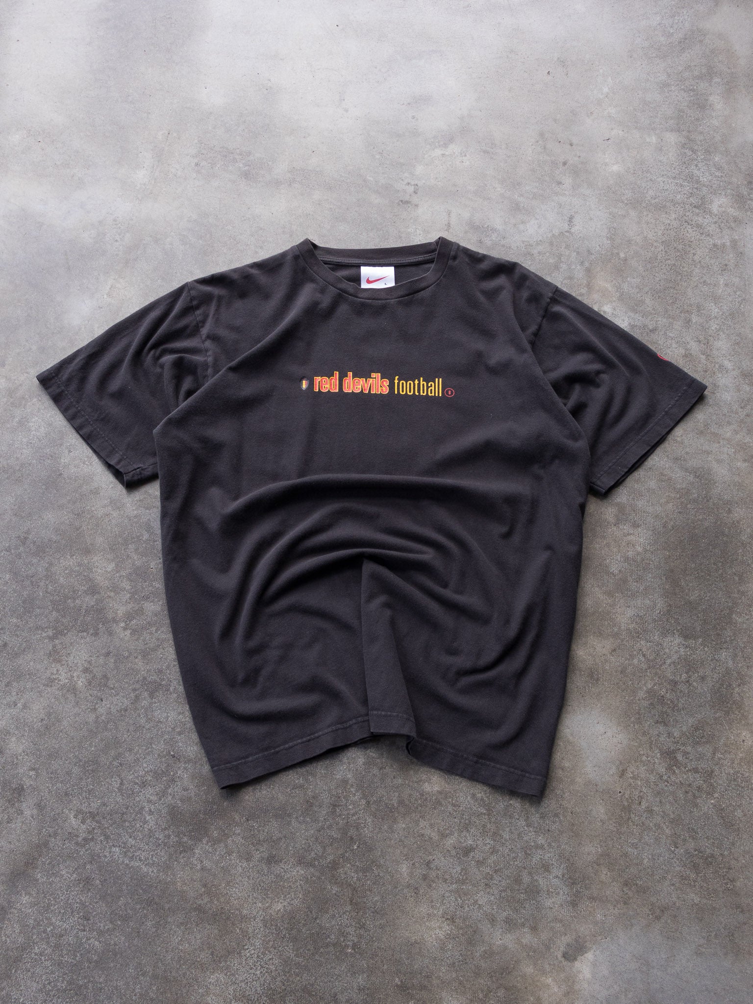 Vintage 00s Faded Black Nike Belgium Red Devils Football Tee (L)