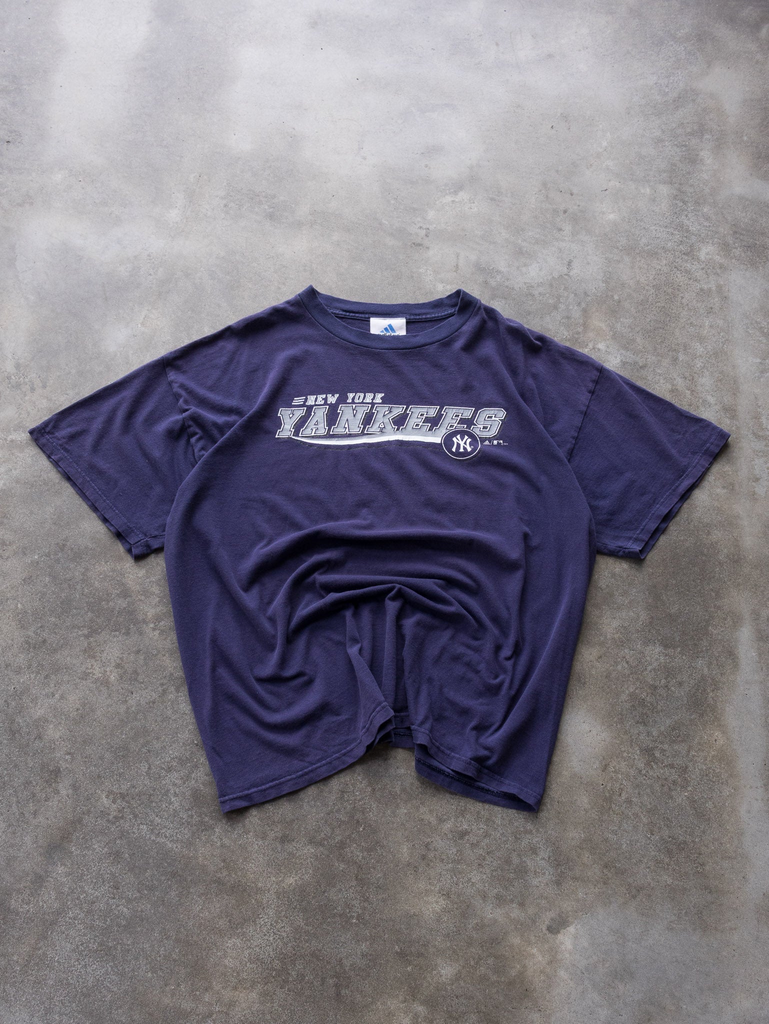 Vintage 2004 Adidas New York Yankees Tee (XL)