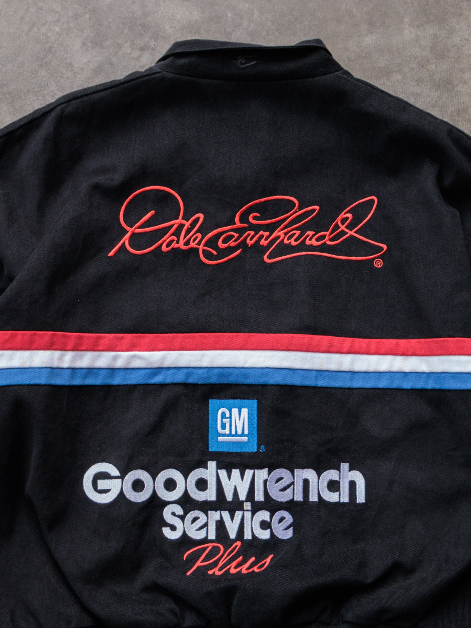 Vintage 90s Black NASCAR Dale Earnhardt Goodwrench Jacket (XL)