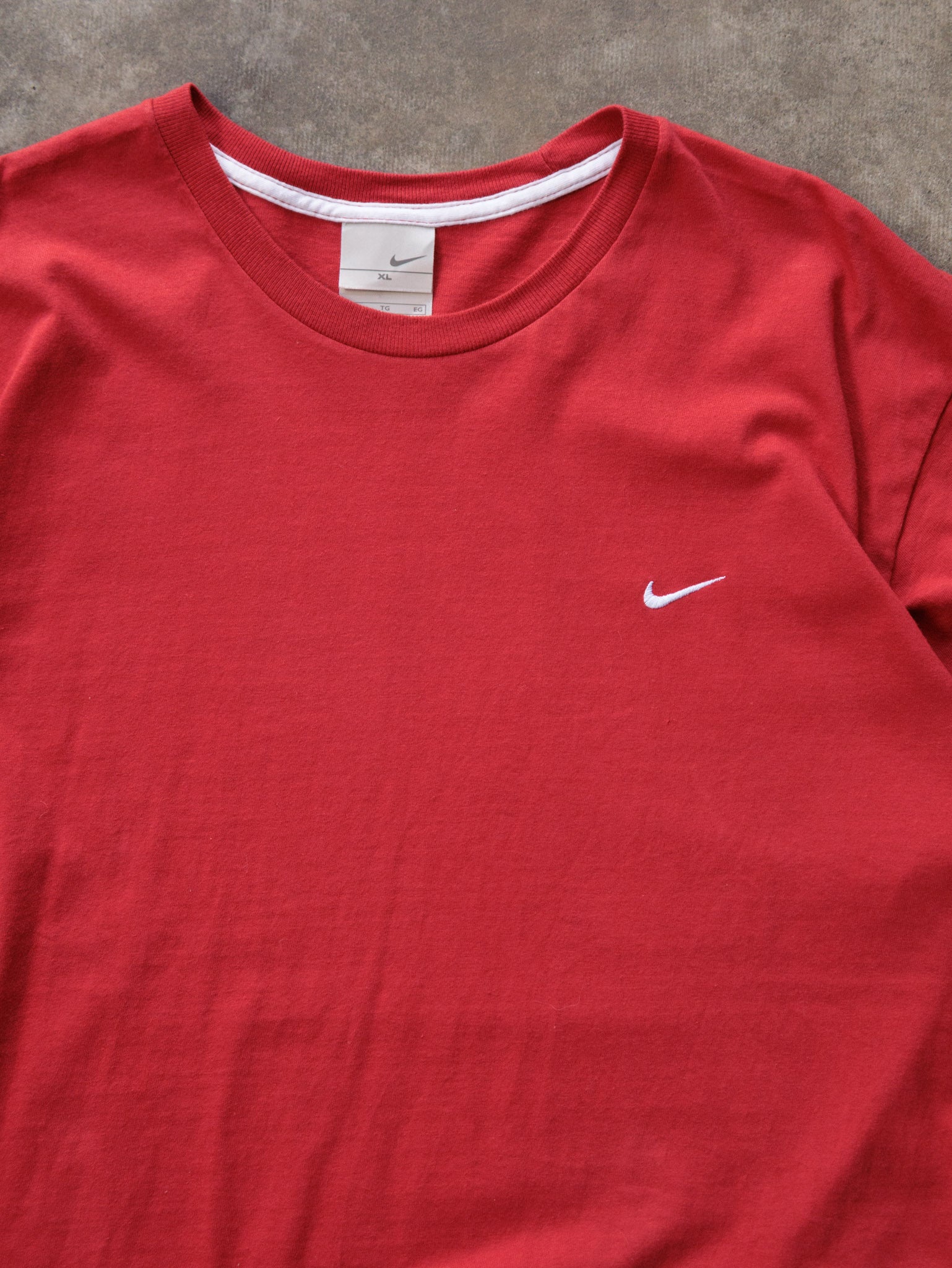 Vintage 00s Red Nike Swoosh Tee (XL)