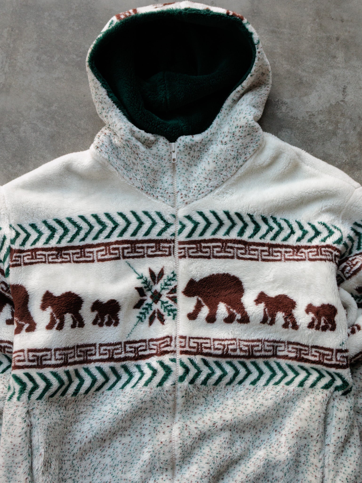 Vintage 90s Cream Bear St. John's Bay Full Zip Fleece Jacket (M)
