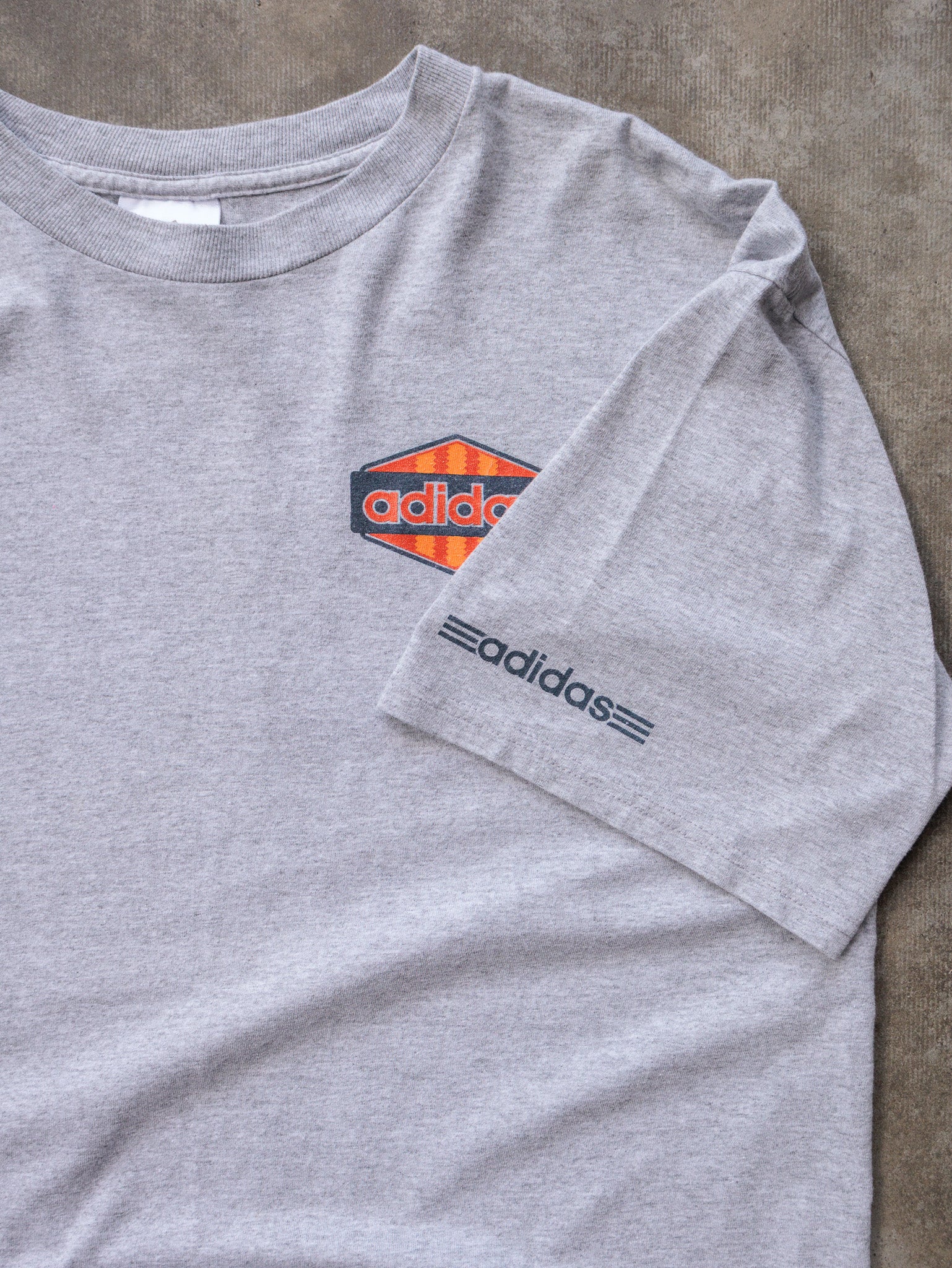 Vintage 00s Grey Adidas Tee (L)