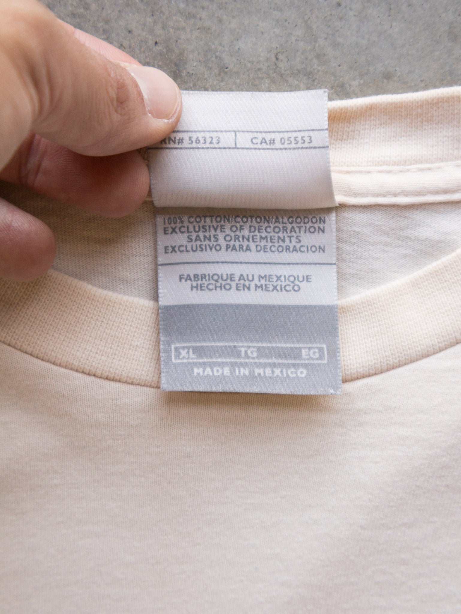 Vintage 00s Cream Nike Small Swoosh Tee (XL)