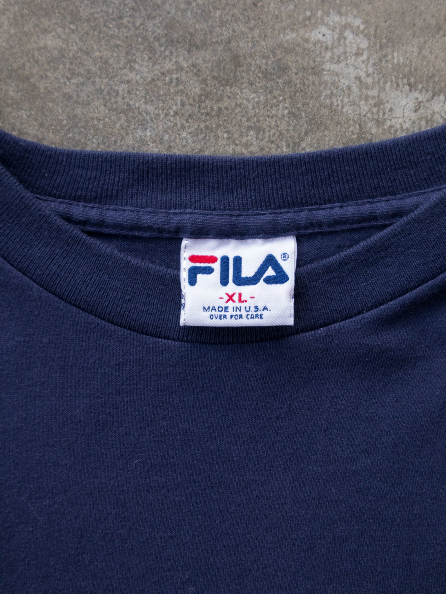 Vintage 90s Navy Fila Spell Out Tee (XL)