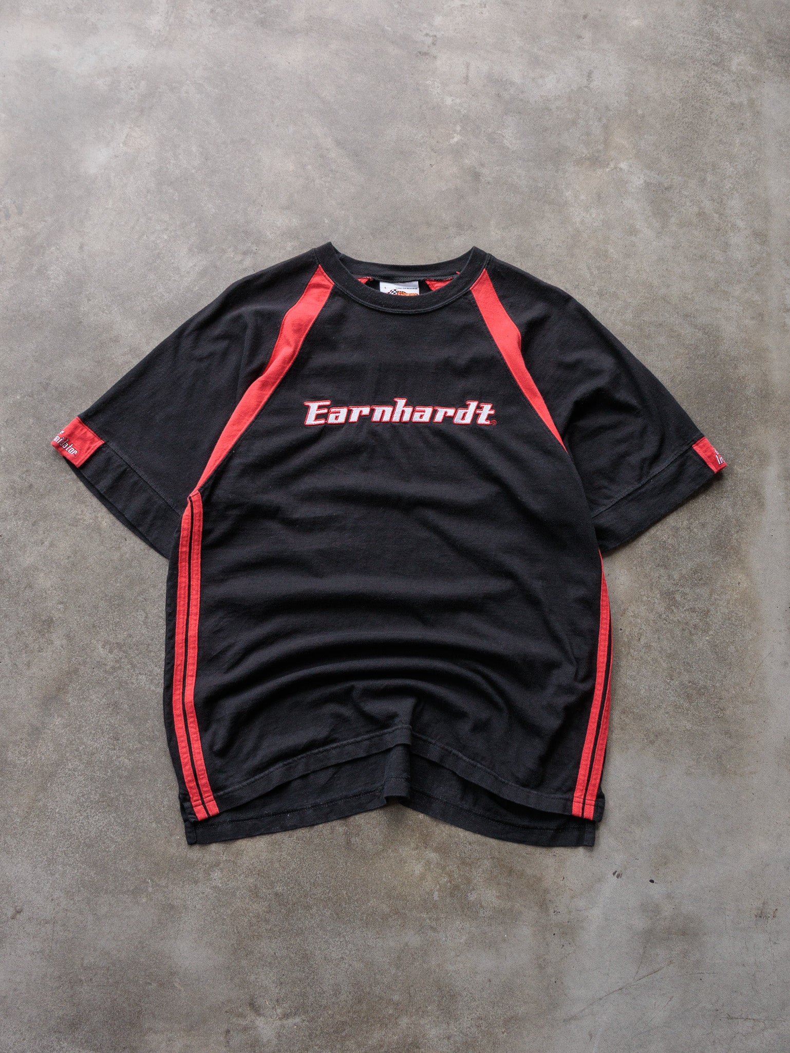 Vintage 90s Black NASCAR Dale Earnhardt Tee (L)