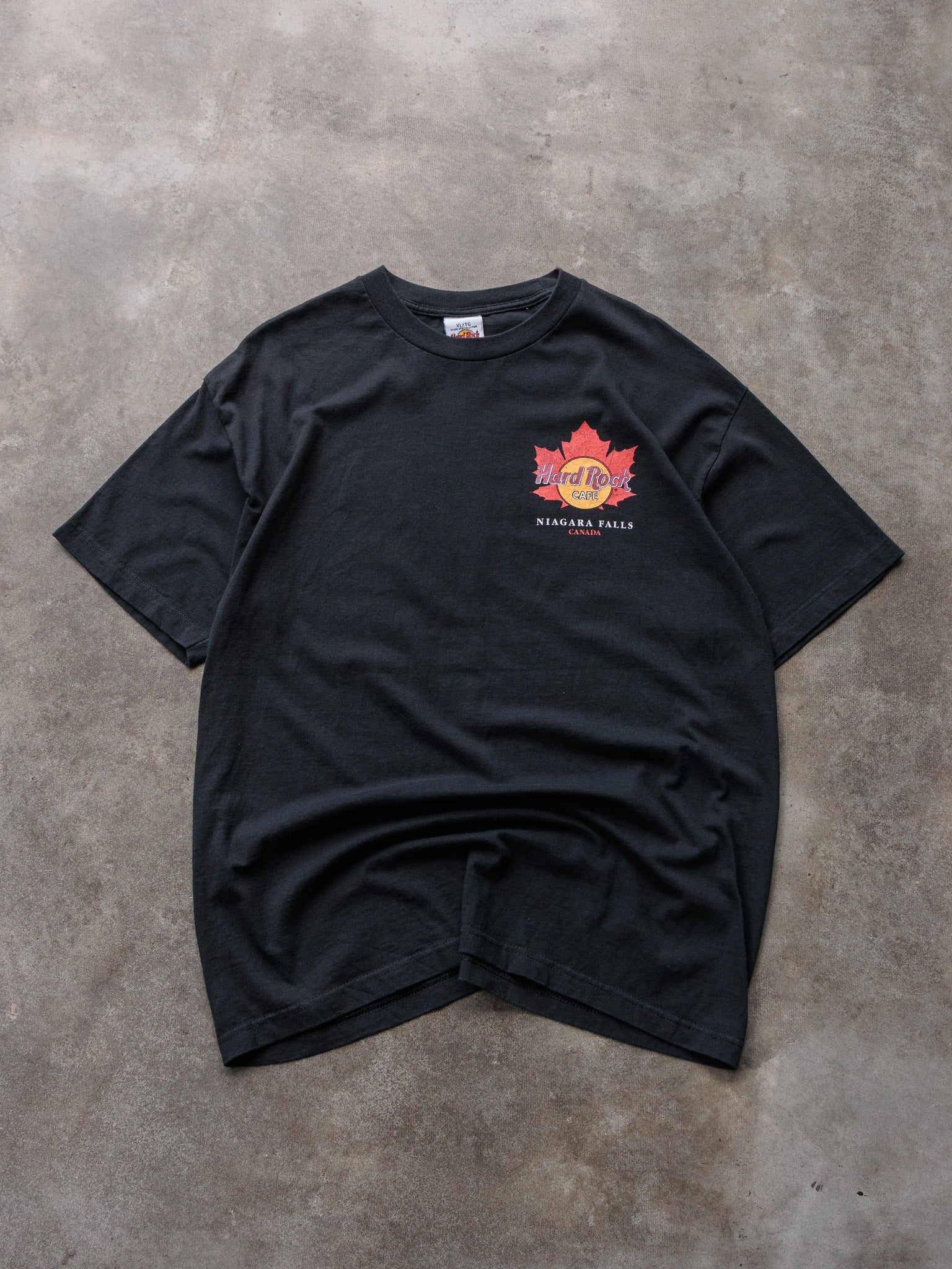 Vintage 90s Black Hard Rock Cafe Niagara Falls Canada Tee (XL)