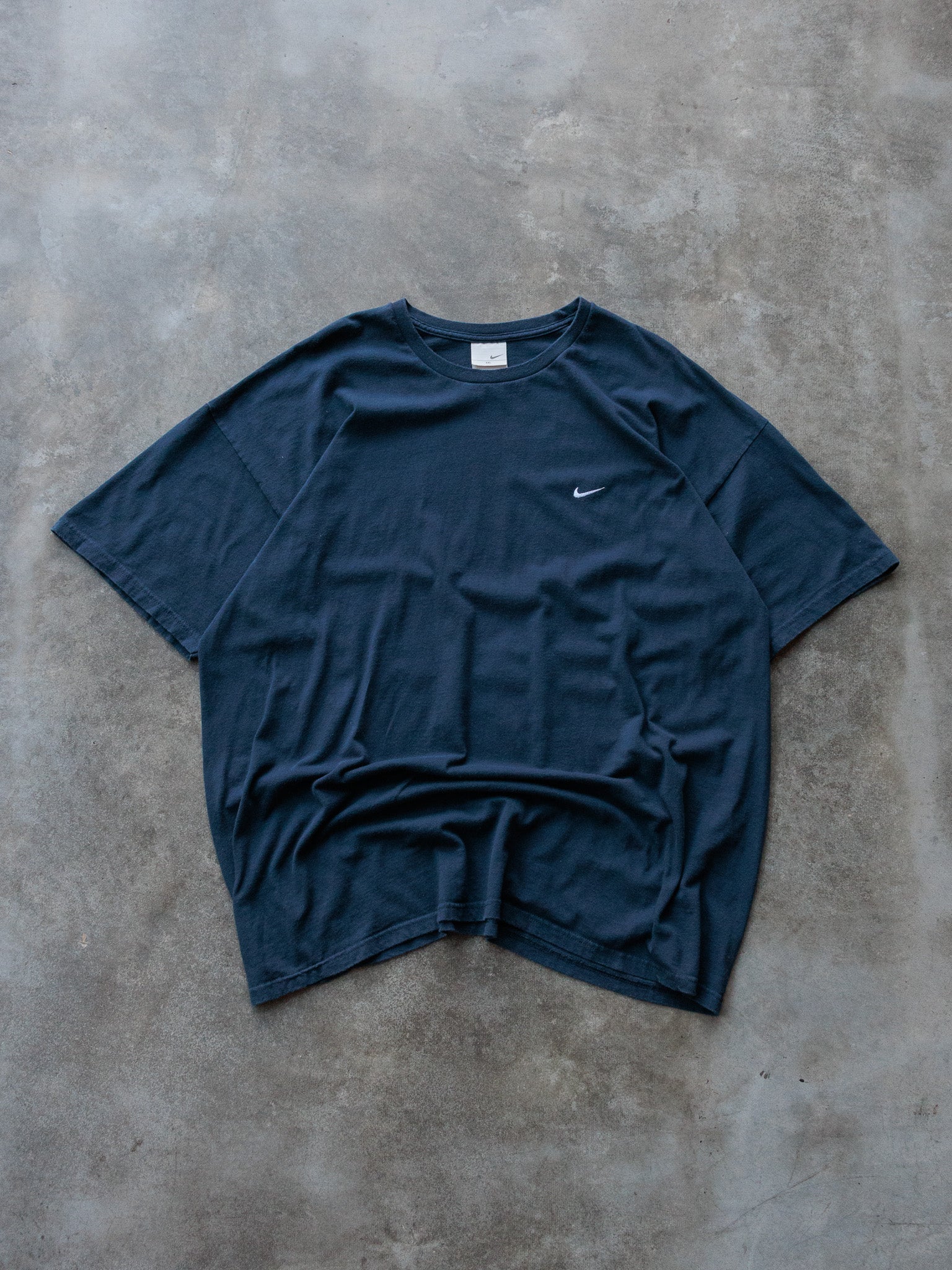 Vintage 00s Navy Nike Tee (2XL)