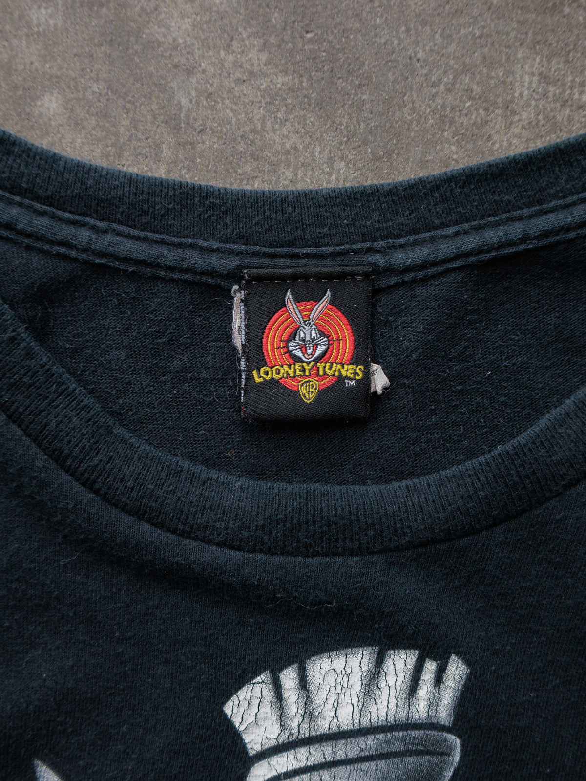 Vintage 00s Black Looney Tunes Tee (XL)