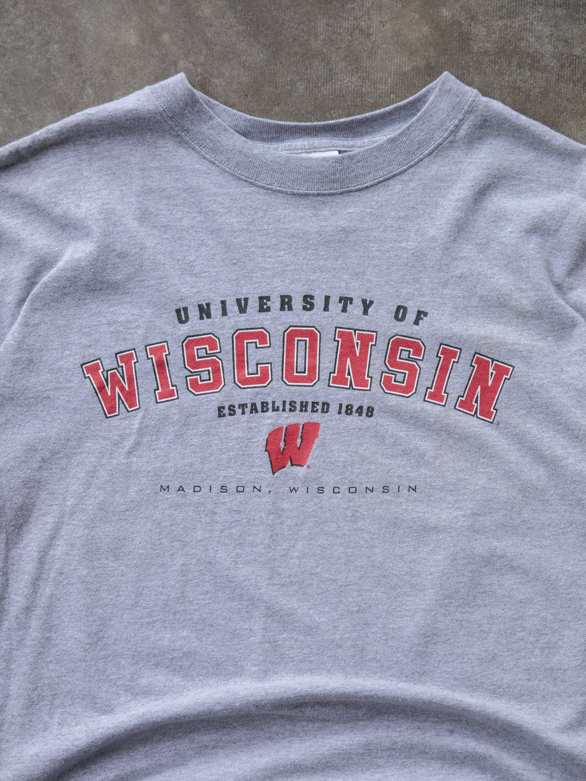 Vintage 00s Grey Adidas University of Wisconsin Long Sleeve Tee (M)