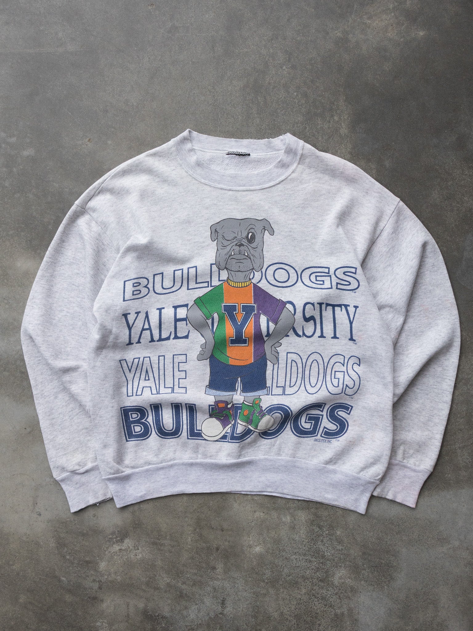 Vintage Yale University Bulldogs Sweatshirt (M)