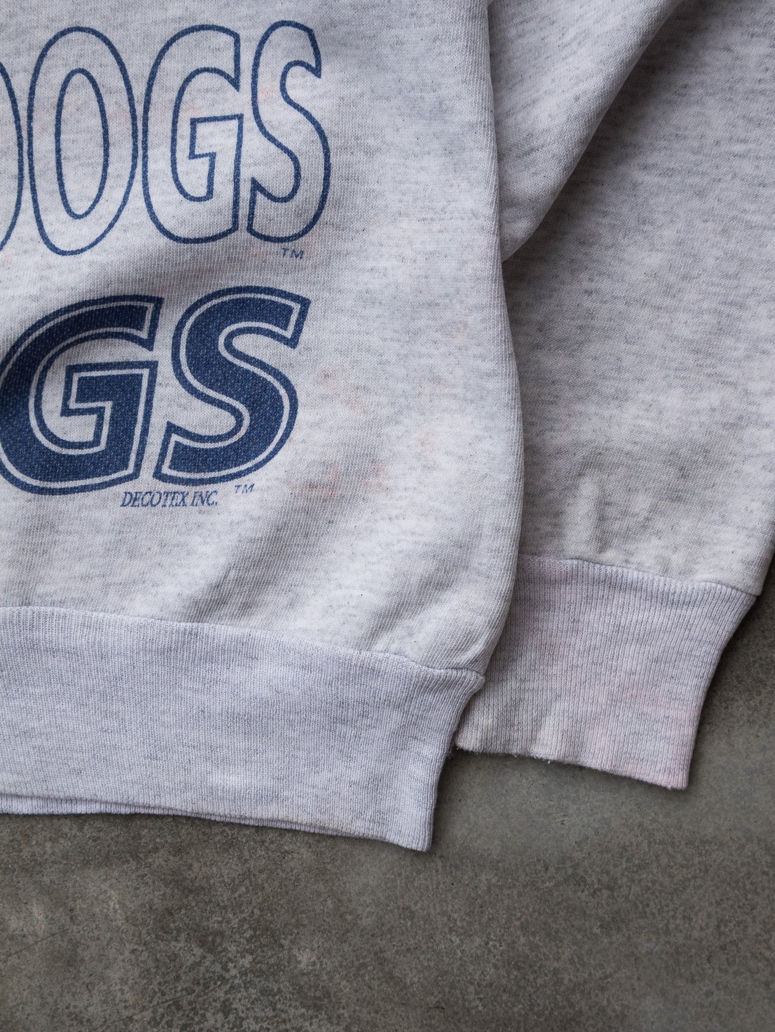 Vintage Yale University Bulldogs Sweatshirt (M)