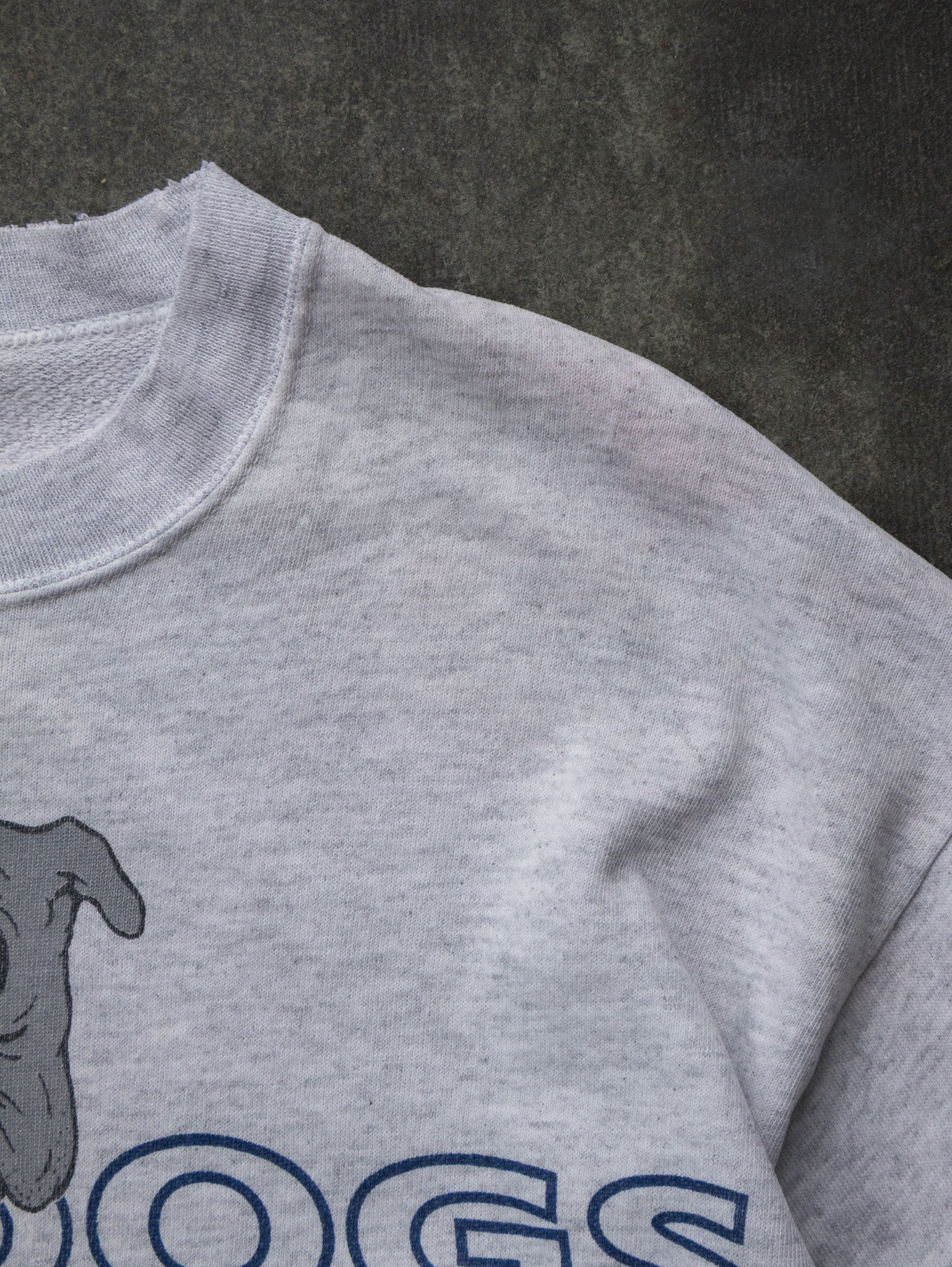 Vintage Yale University Bulldogs Sweatshirt (M)