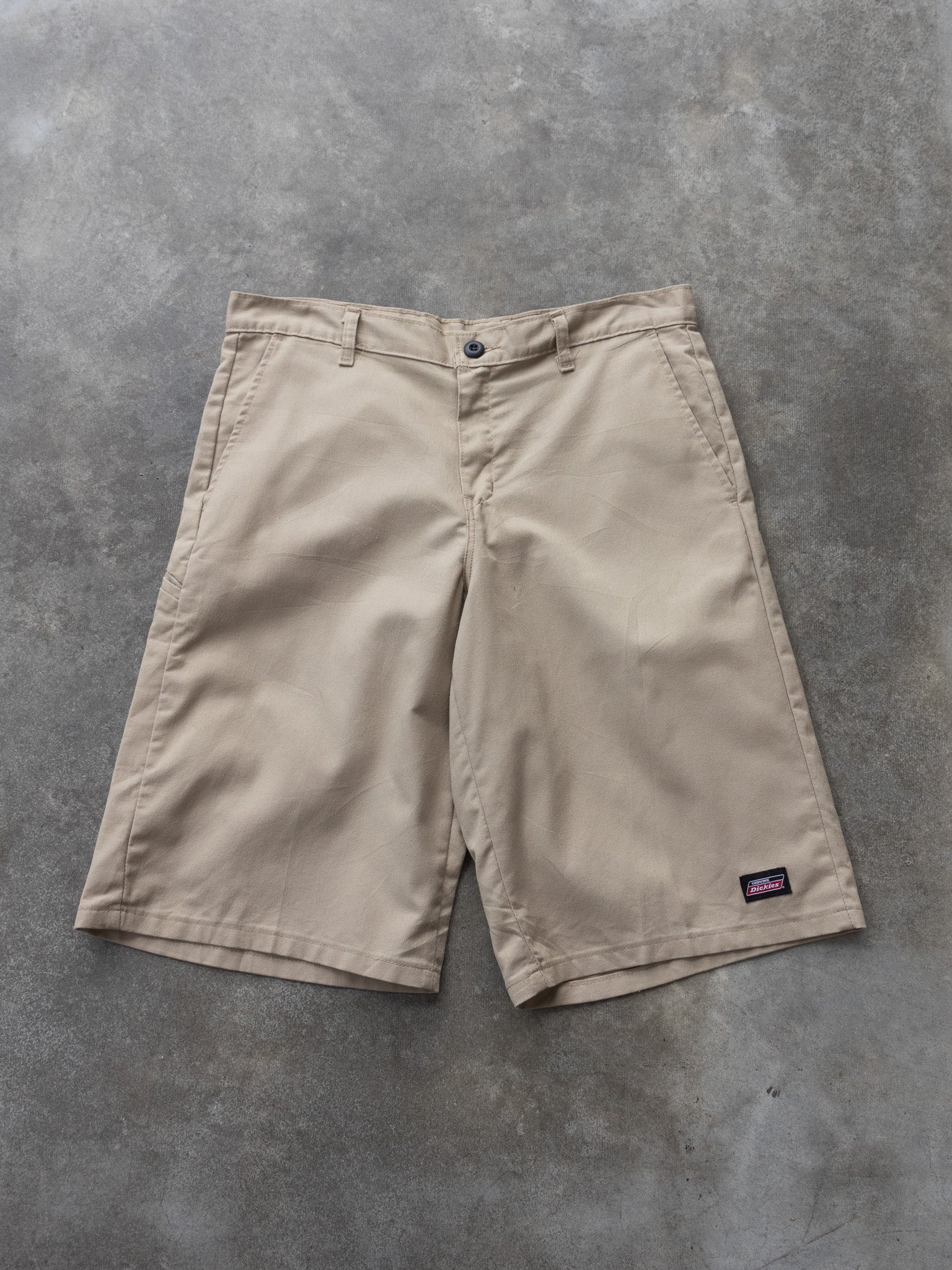 Vintage Khaki Dickies Work Shorts (W32)