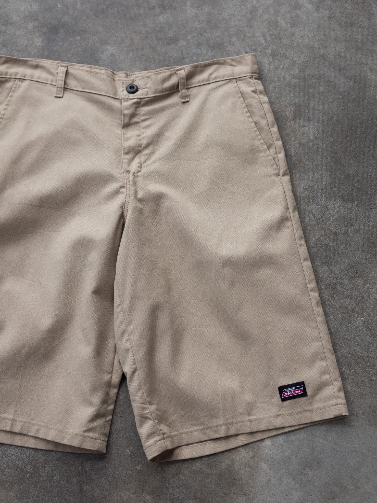 Vintage Khaki Dickies Work Shorts (W32)