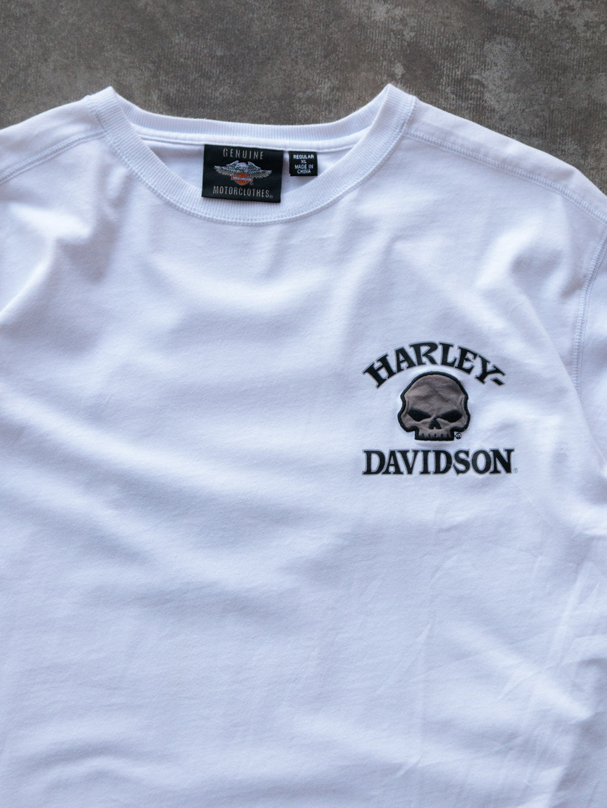 Vintage White Harley-Davidson Skull Long Sleeve Tee (XL)