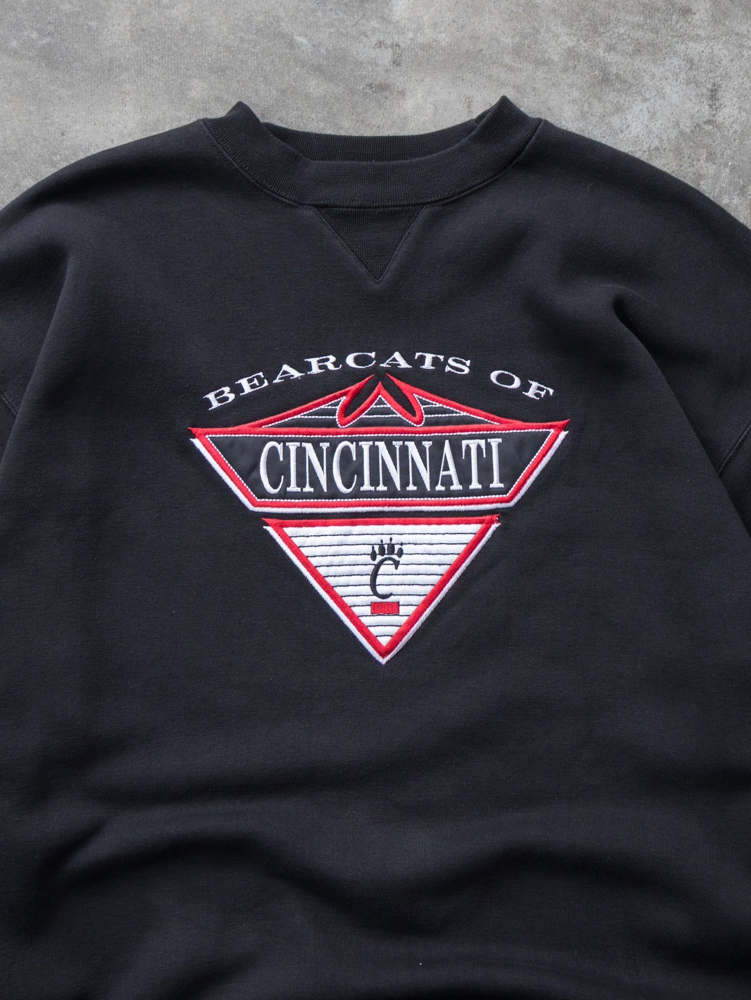 Vintage Black Bearcats Cincinnati Sweatshirt (XL)