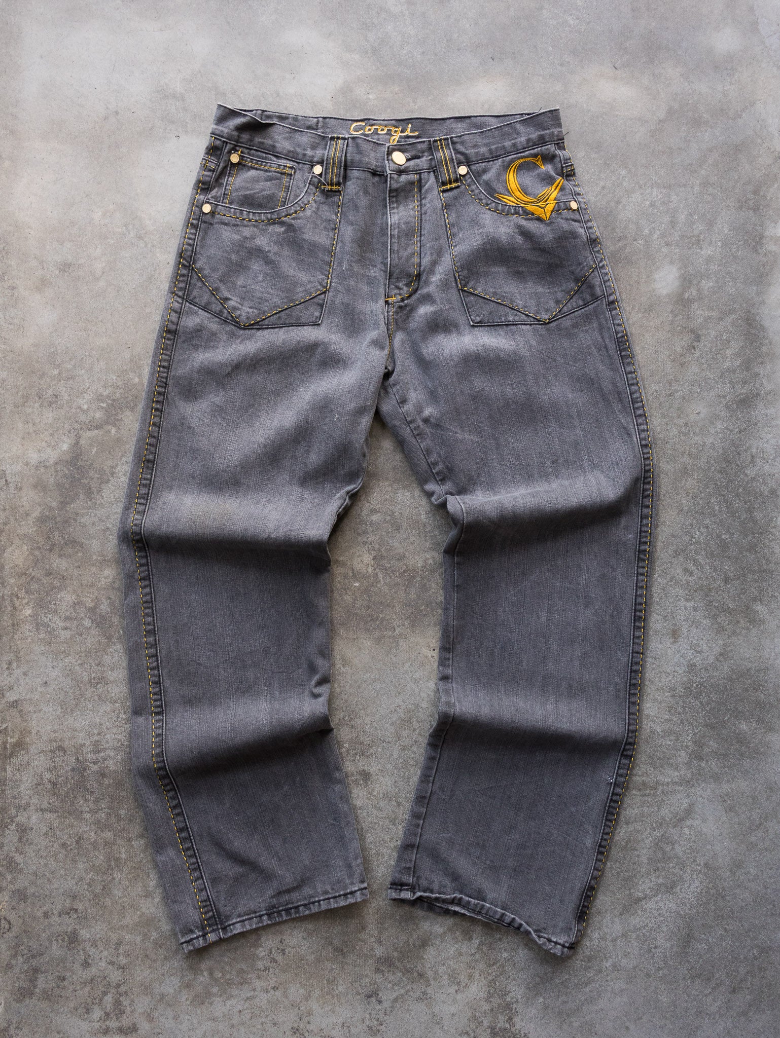 Vintage 00s Grey Coogi Embroidered Jeans (W34)