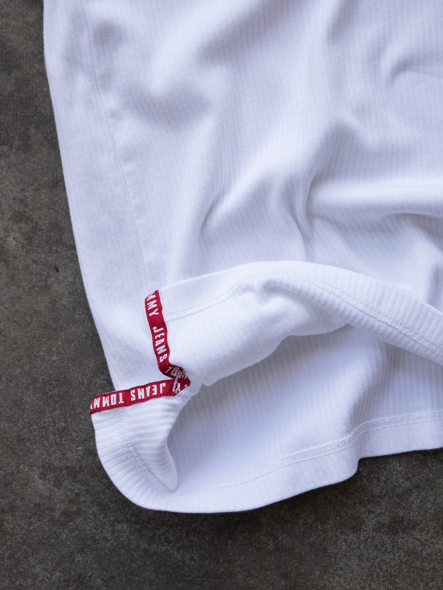 Vintage 90s White Ribbed Tommy Jeans Raglan Tee (L)