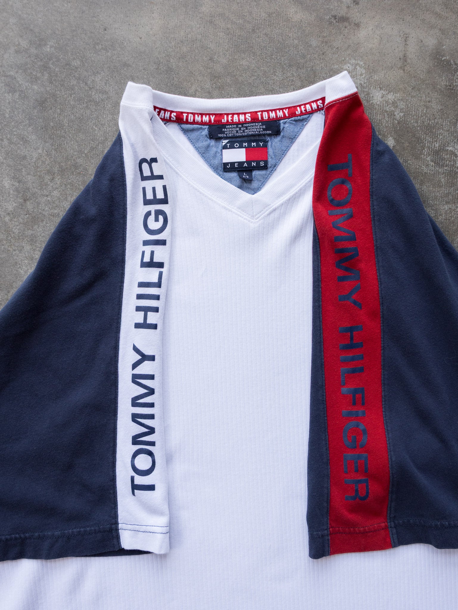 Vintage 90s White Ribbed Tommy Jeans Raglan Tee (L)