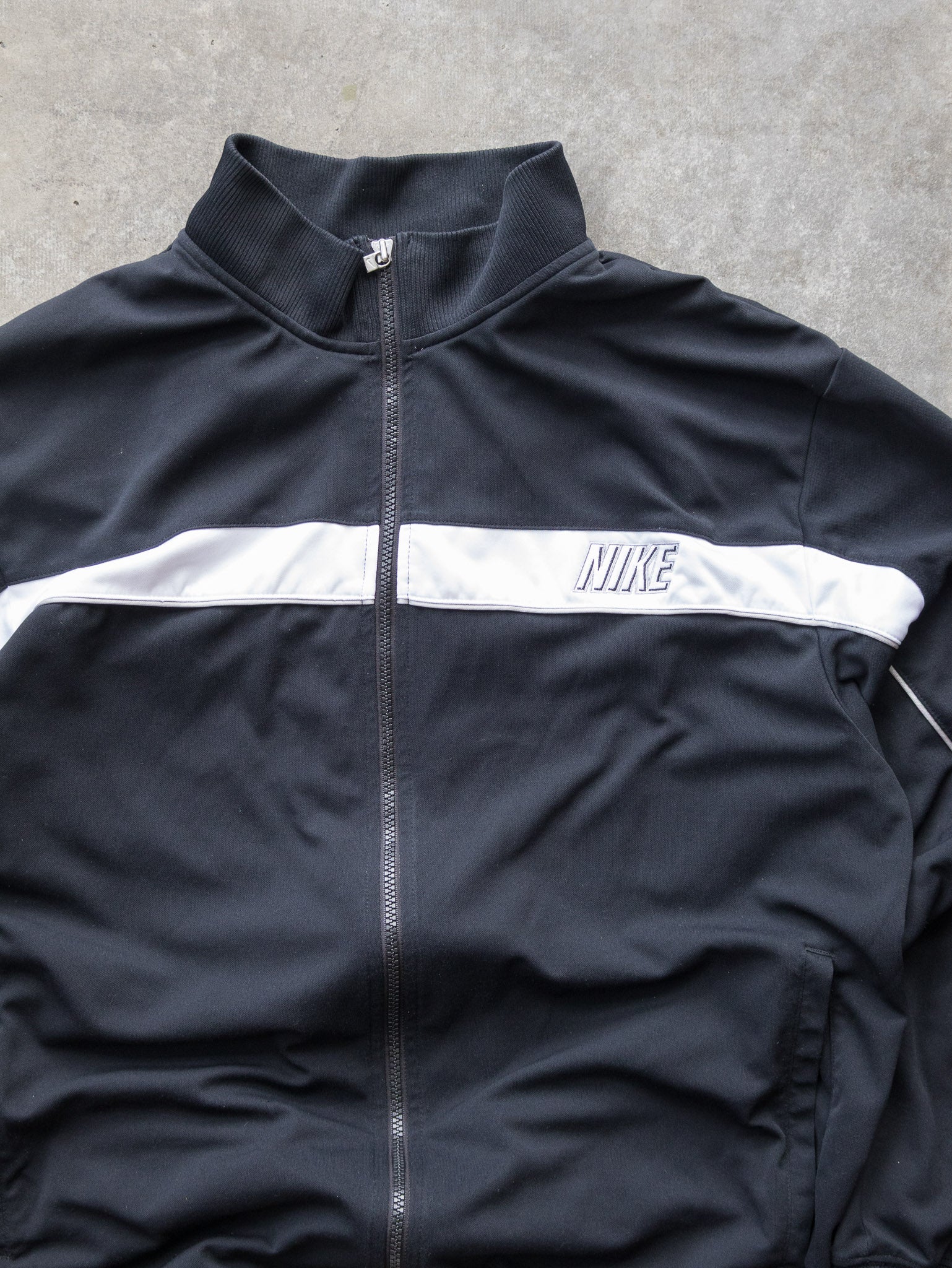 Vintage 00s Black & White Nike Track Jacket (L)