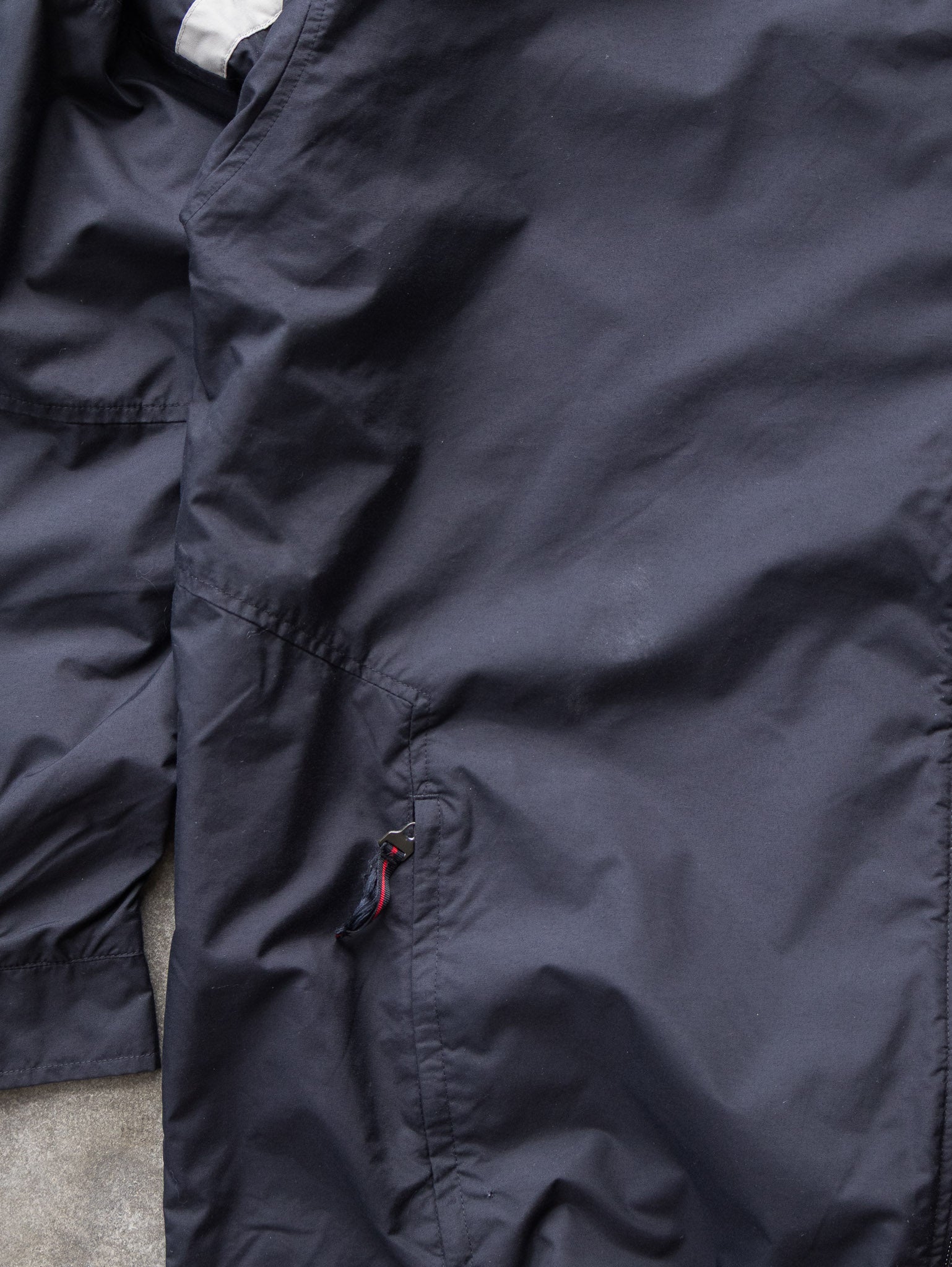 Vintage 00s Black & Grey Nike Windbreaker (2XL)