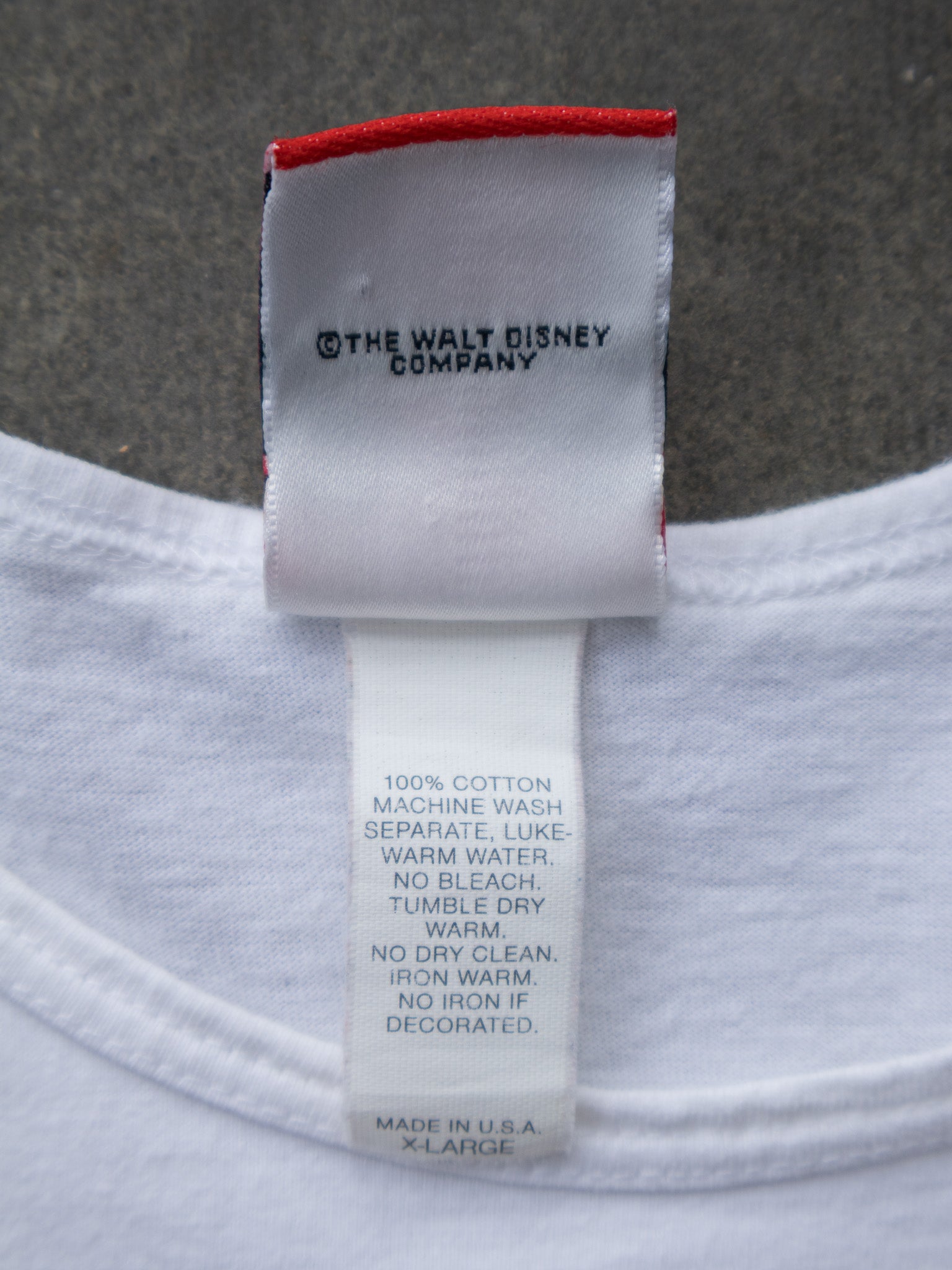 Vintage 1996 White Disney Cleveland Celebration Tee (XL)